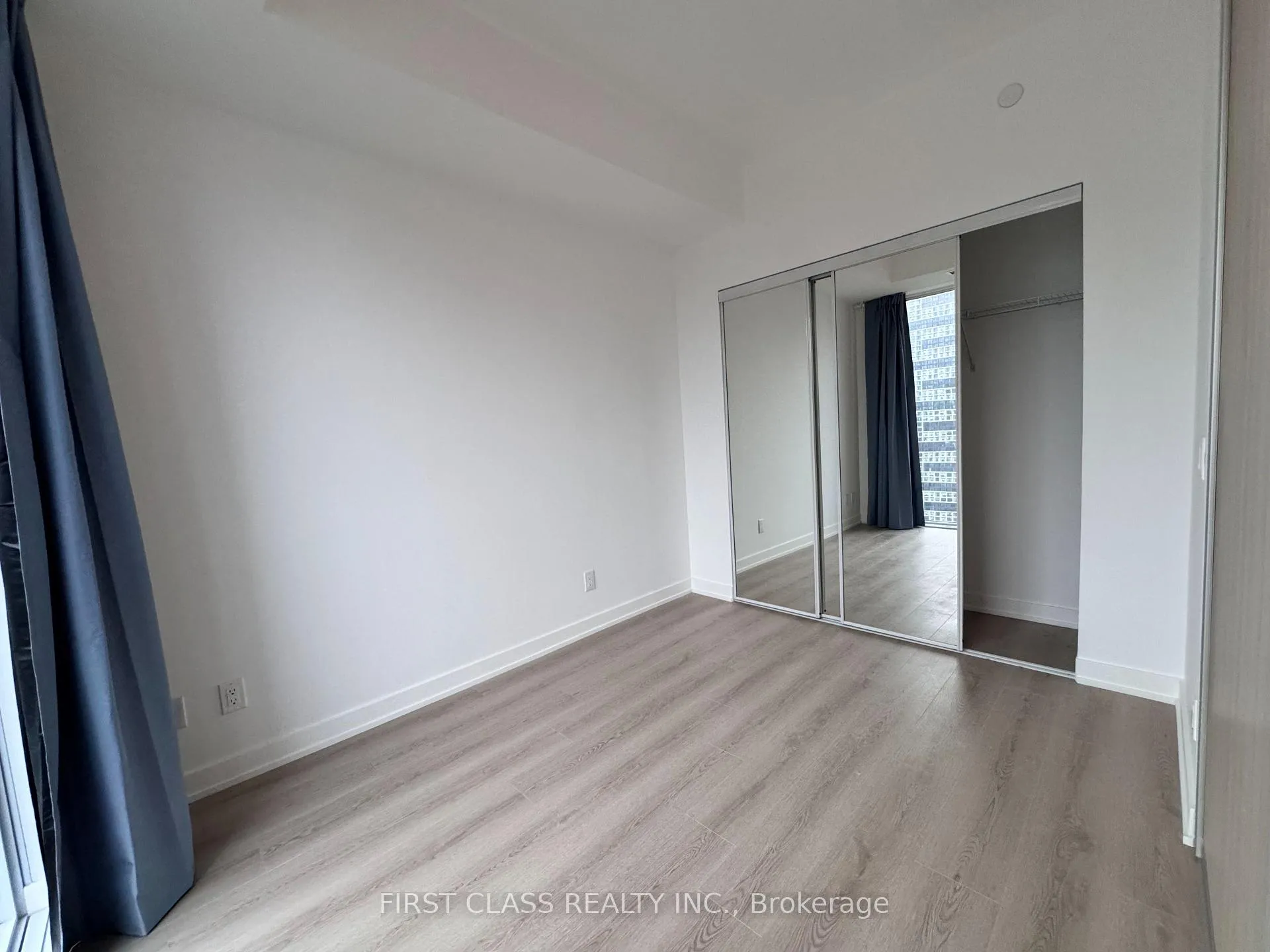 Photo 6 of Unit 3502, 100 Queen Street E, Toronto, Church-Yonge Corridor — HOMEH