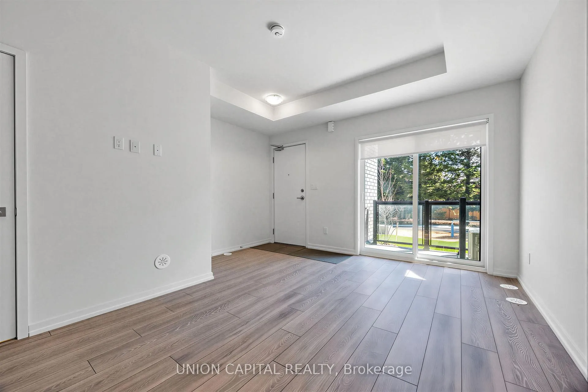 Photo 7 of Unit 9, 26 Lytham Green Circle, Newmarket, Glenway Estates — HOMEH