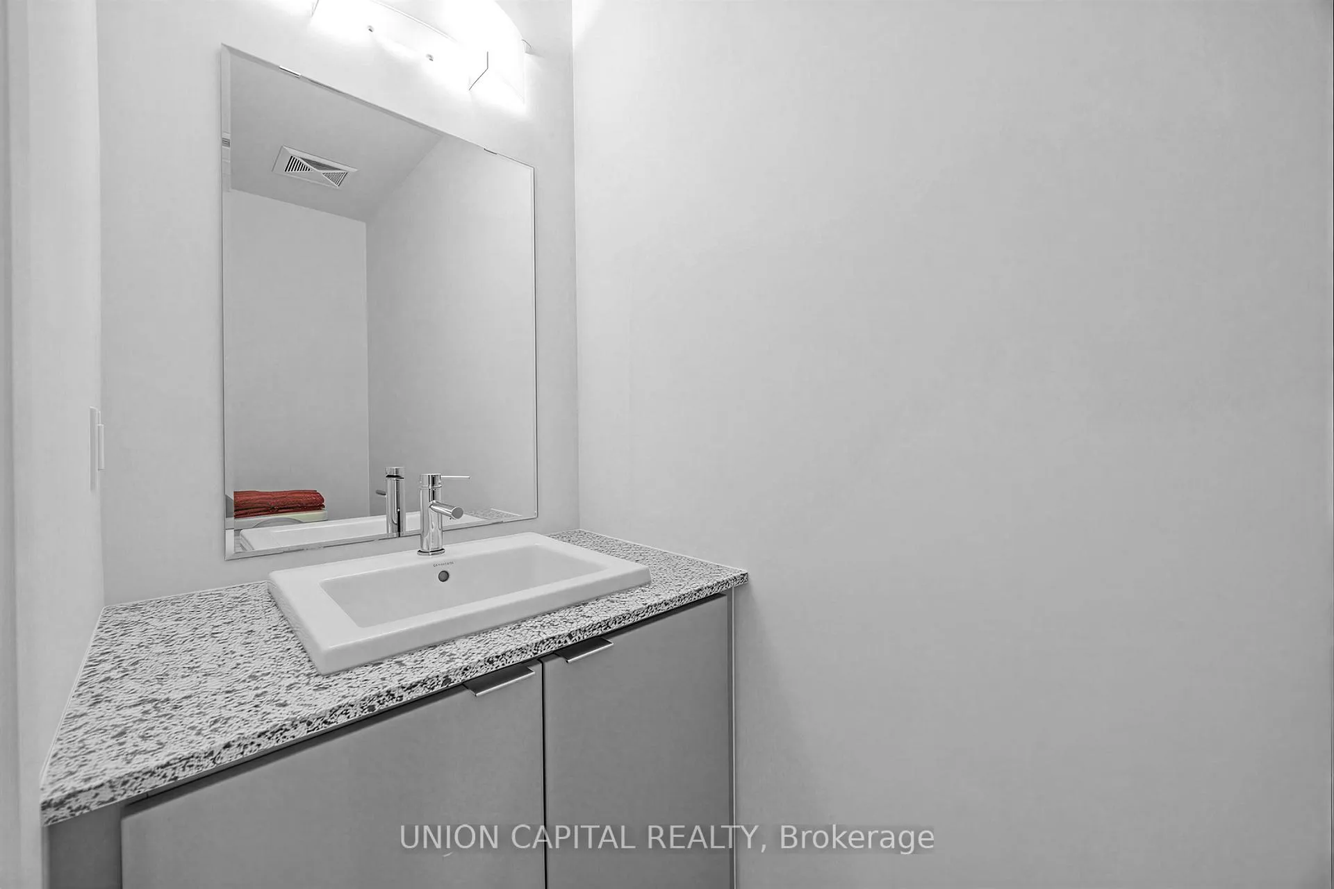Photo 11 of Unit 9, 26 Lytham Green Circle, Newmarket, Glenway Estates — HOMEH