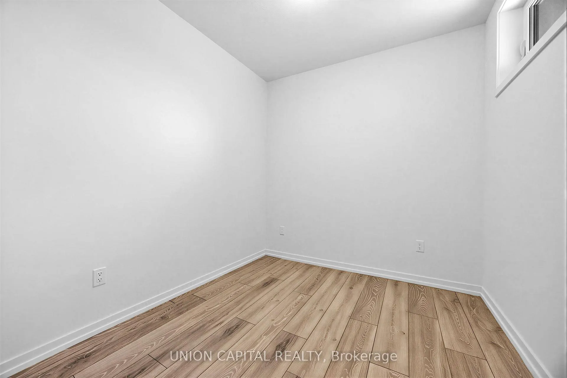 Photo 14 of Unit 9, 26 Lytham Green Circle, Newmarket, Glenway Estates — HOMEH