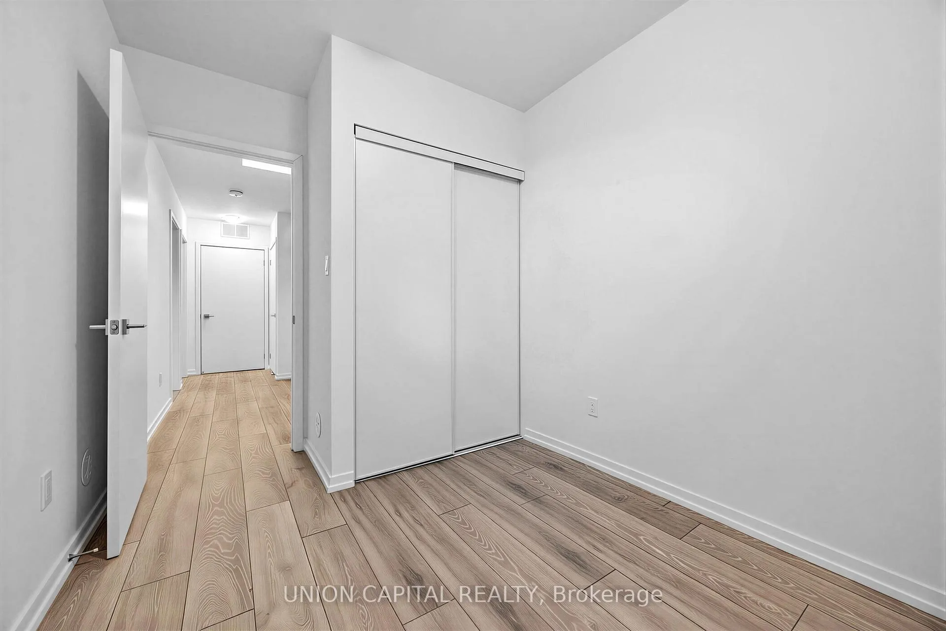 Photo 15 of Unit 9, 26 Lytham Green Circle, Newmarket, Glenway Estates — HOMEH