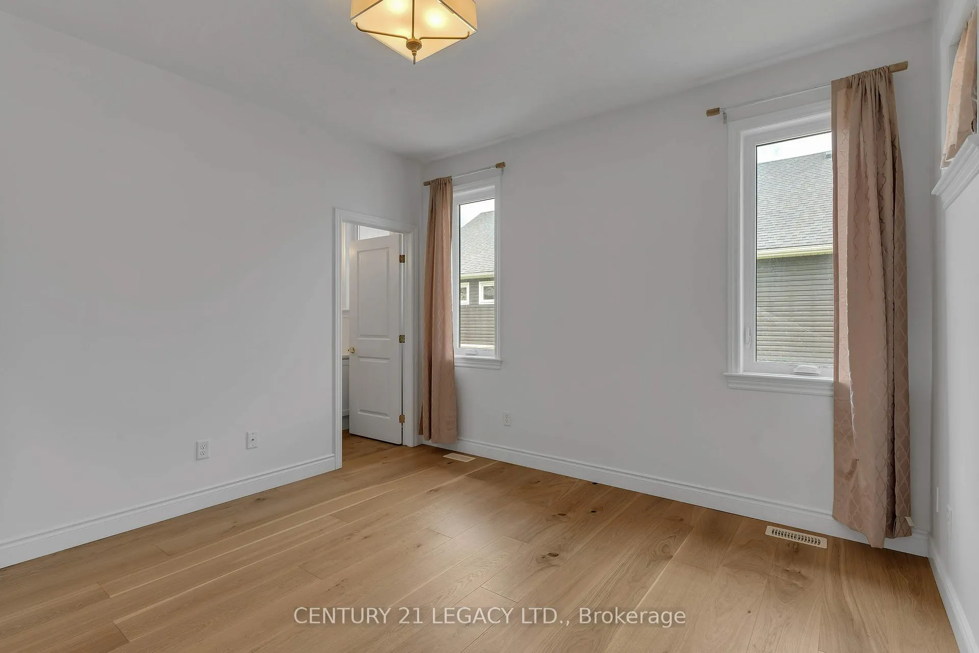Photo 24 of 245 Mill Pond Place, Kingston, West of Sir John A. Blvd — HOMEH