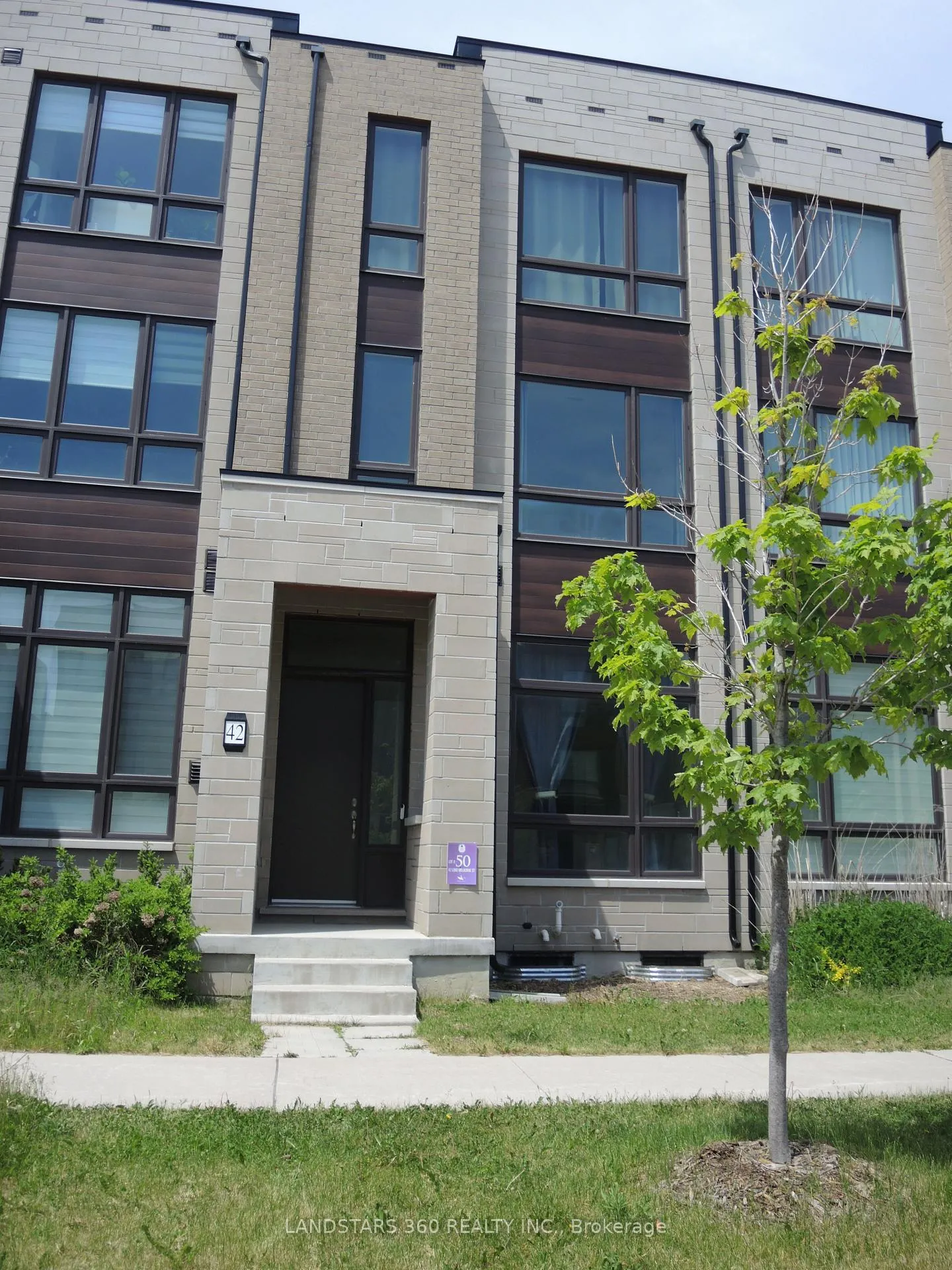 Photo 1 of 42 Lord Melborne Street, Markham, Victoria Square — HOMEH