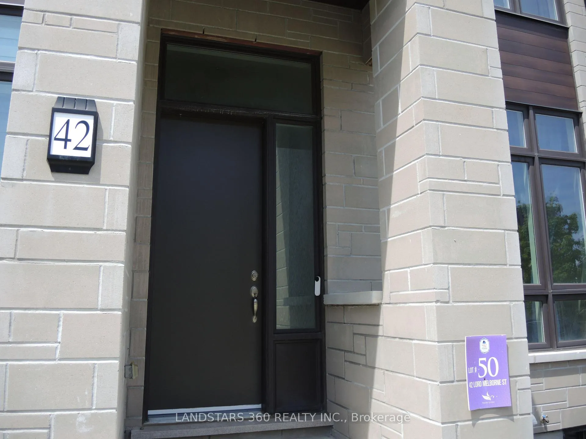 Photo 3 of 42 Lord Melborne Street, Markham, Victoria Square — HOMEH