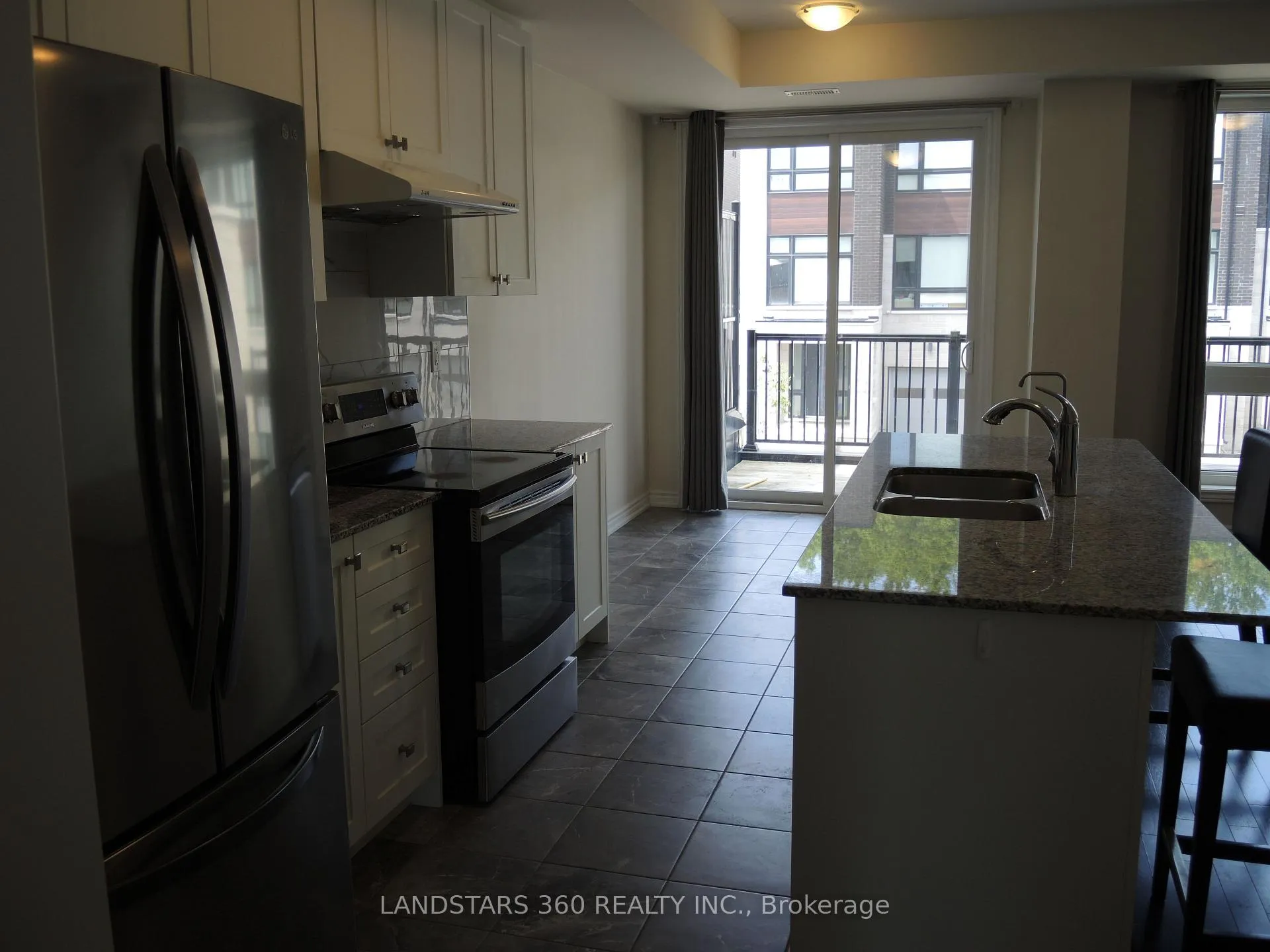 Photo 10 of 42 Lord Melborne Street, Markham, Victoria Square — HOMEH