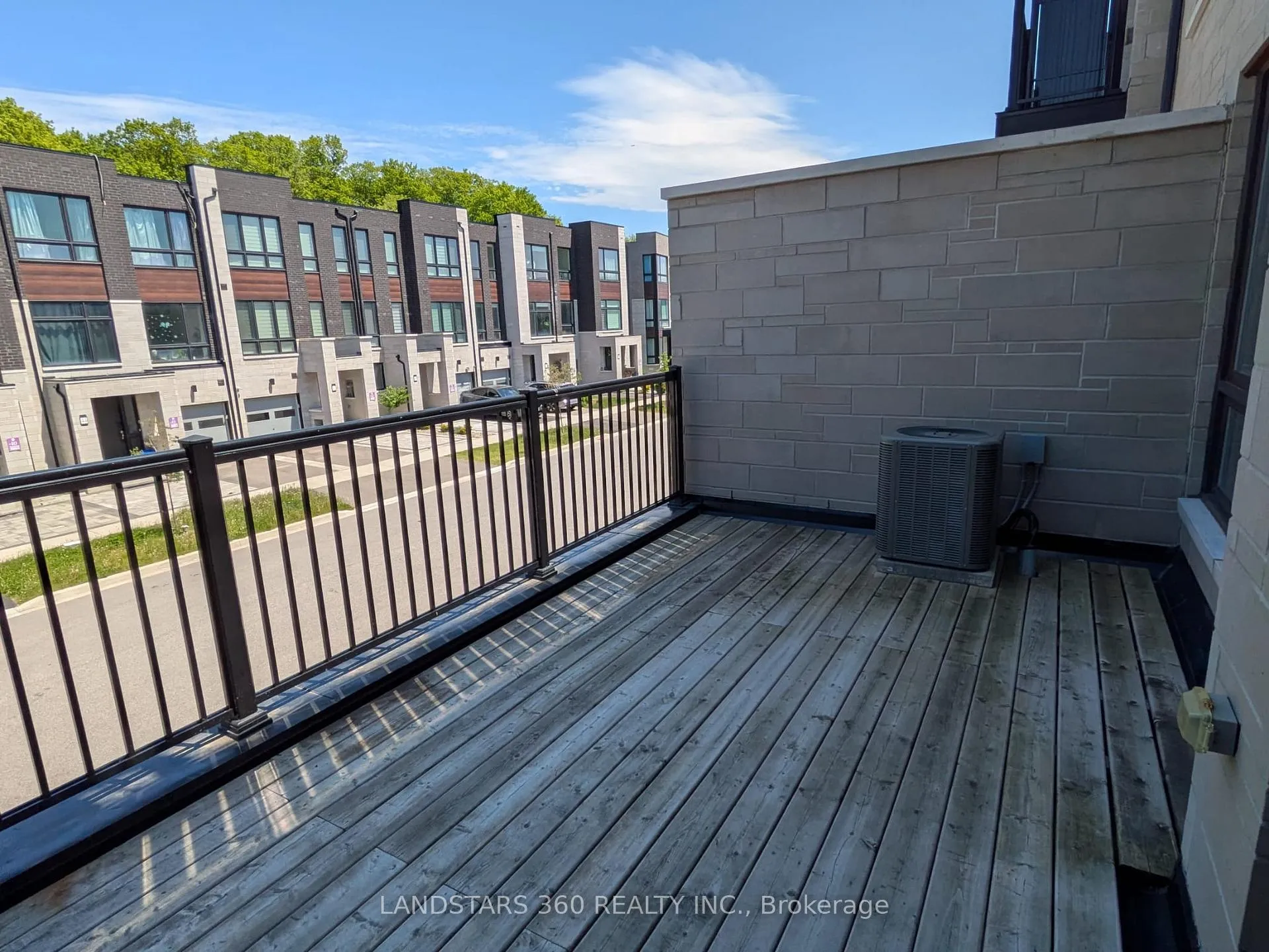 Photo 14 of 42 Lord Melborne Street, Markham, Victoria Square — HOMEH