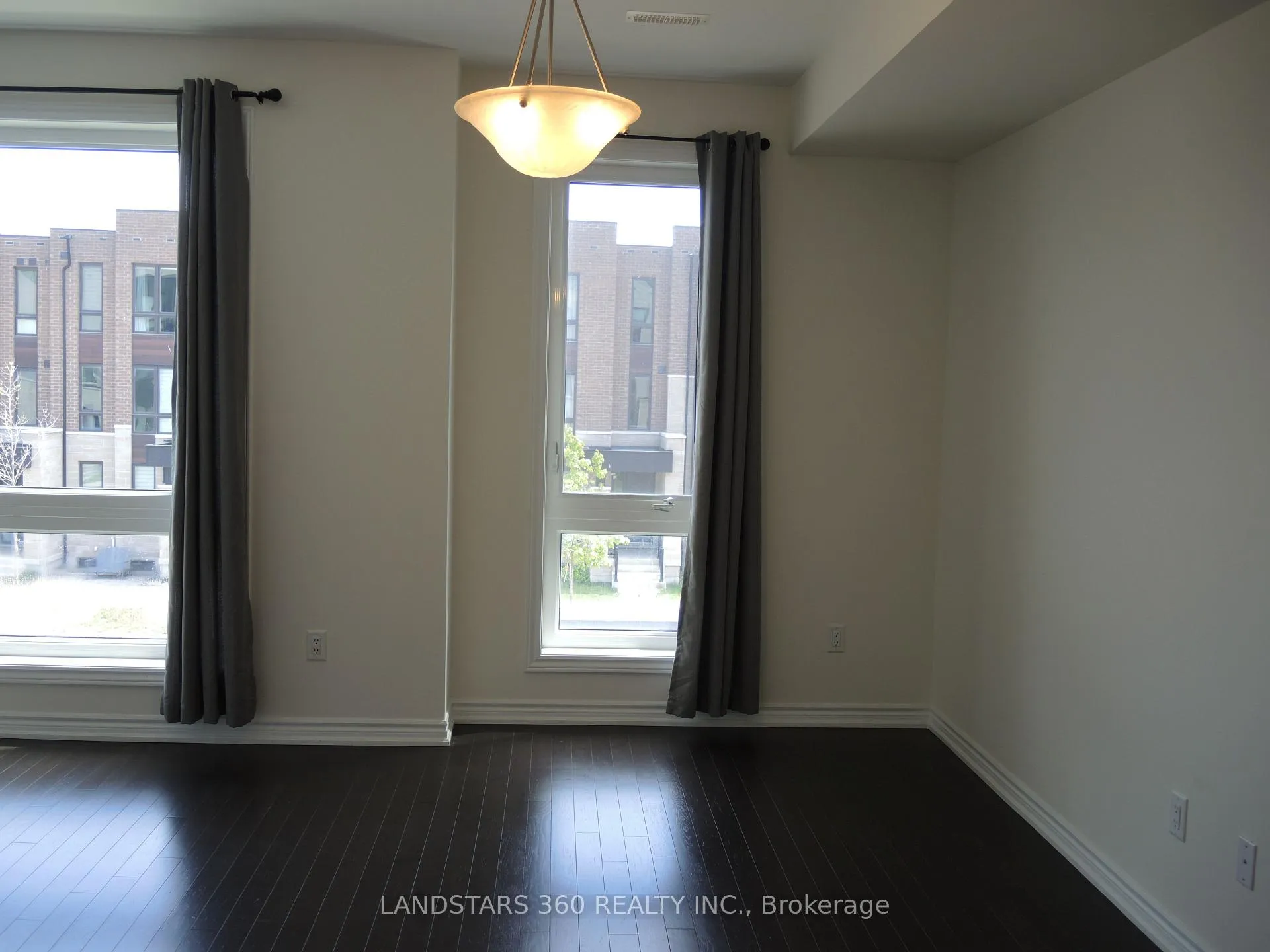 Photo 20 of 42 Lord Melborne Street, Markham, Victoria Square — HOMEH