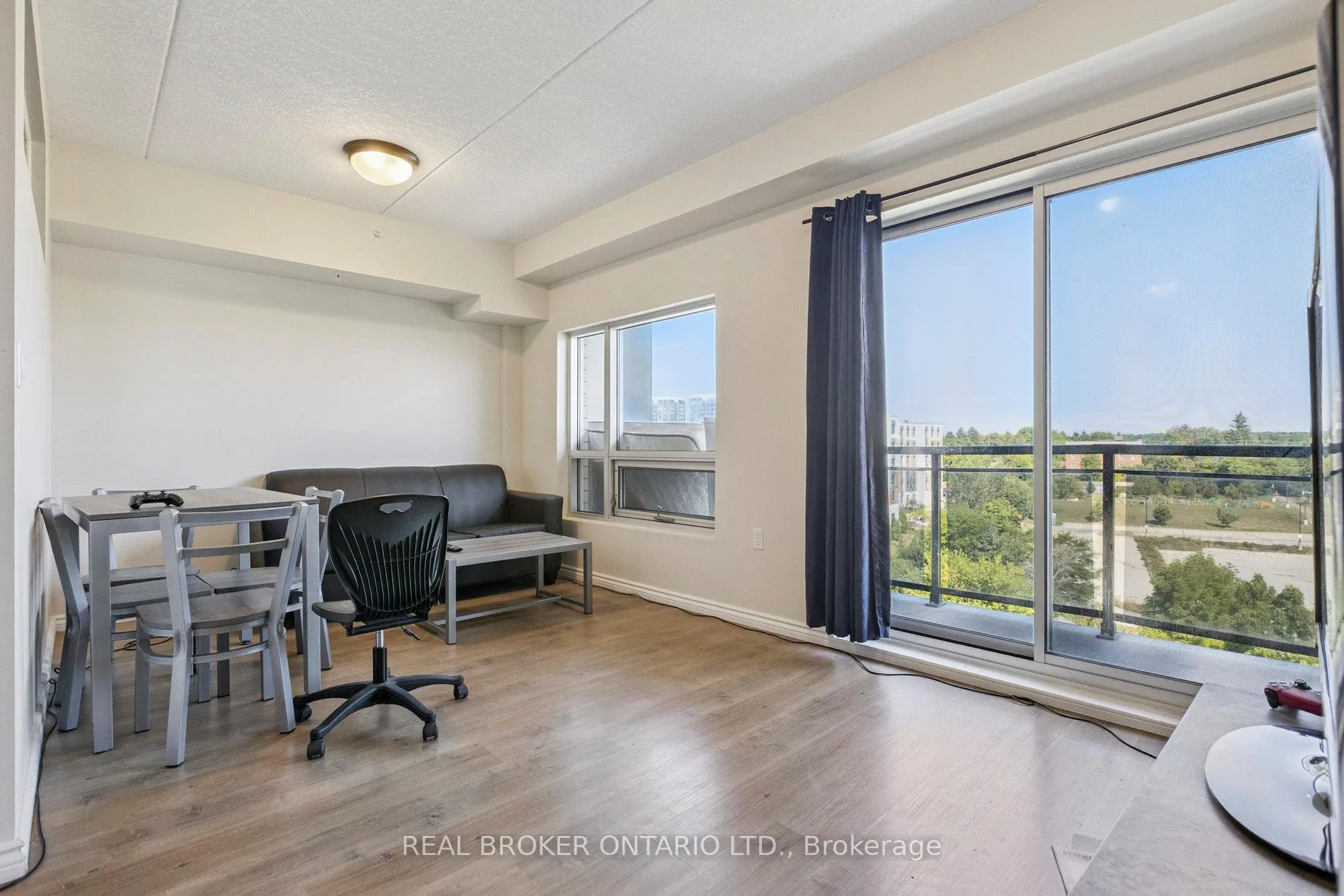 Photo 2 of Unit G607, 275 Larch Street, Waterloo, Beechwood/University — HOMEH