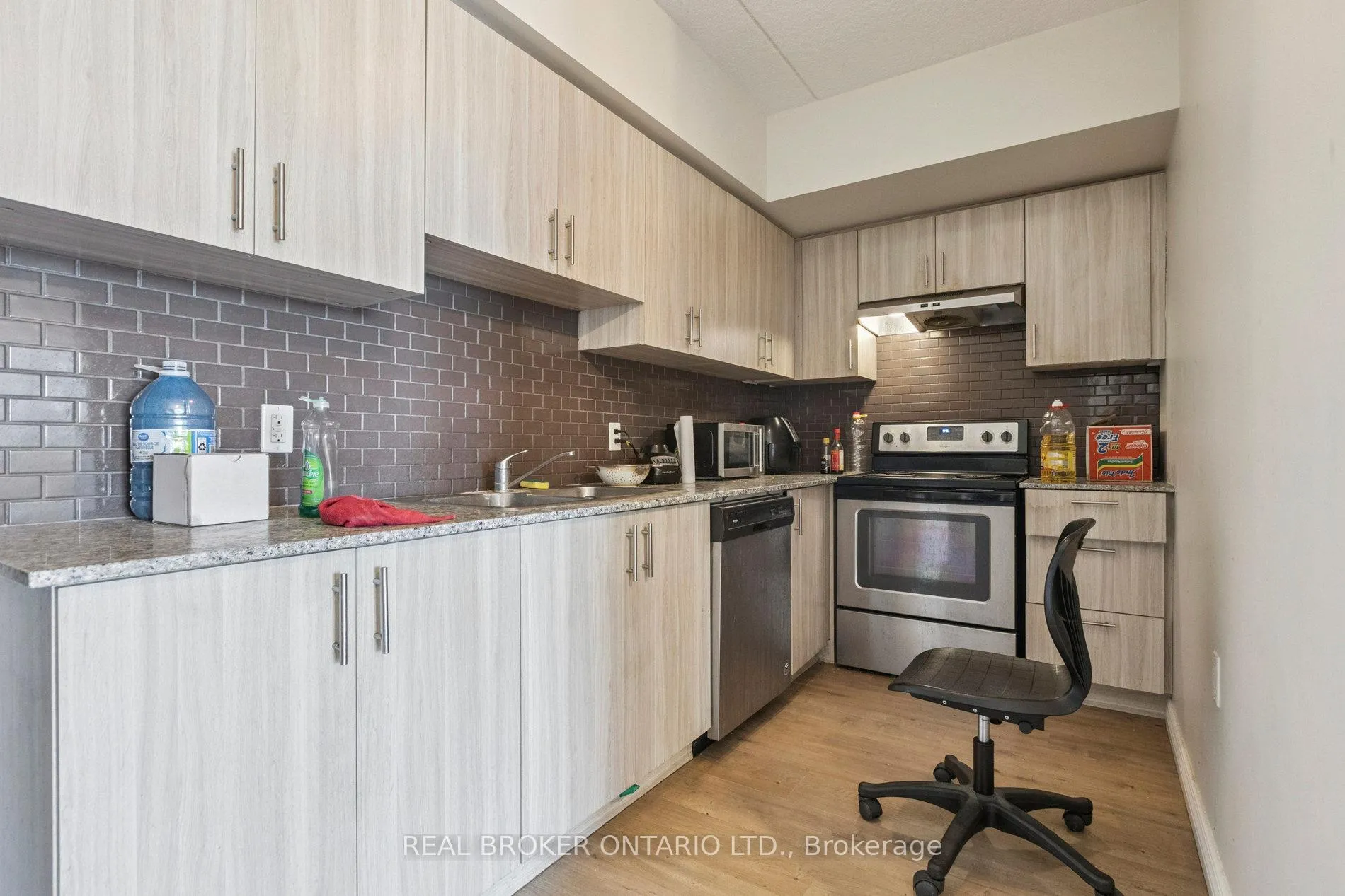 Photo 11 of Unit G607, 275 Larch Street, Waterloo, Beechwood/University — HOMEH