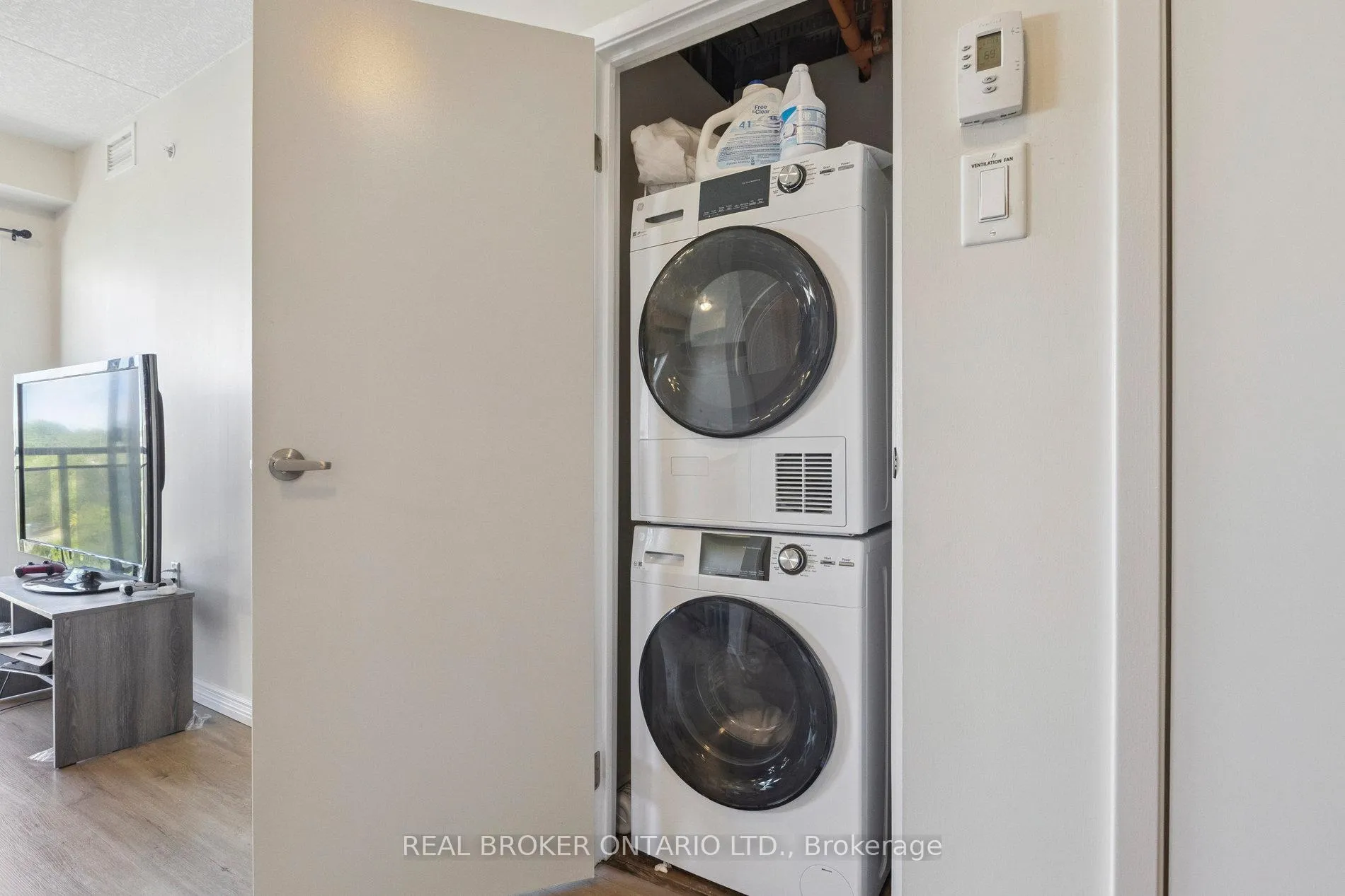 Photo 19 of Unit G607, 275 Larch Street, Waterloo, Beechwood/University — HOMEH