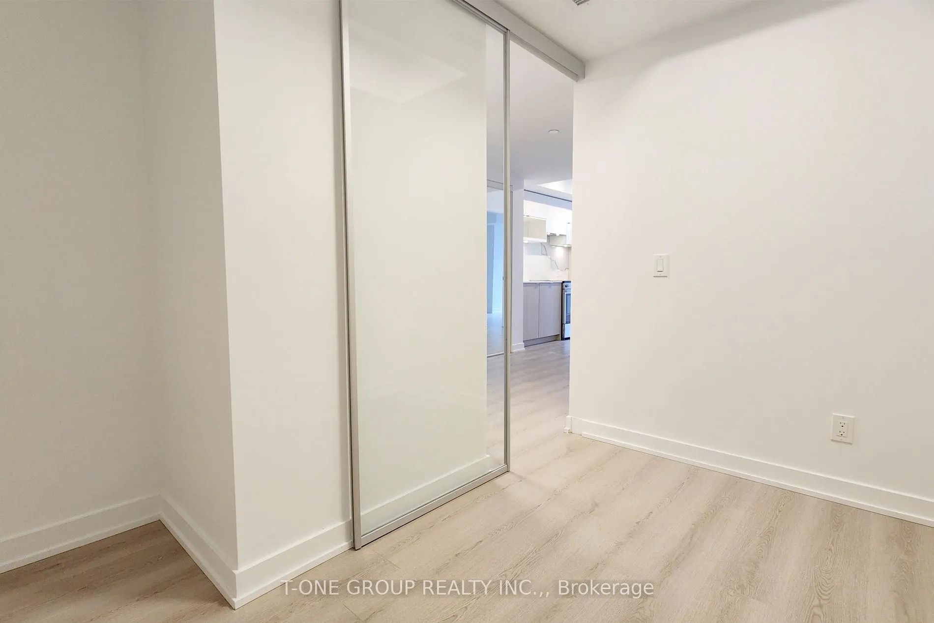 Photo 12 of Unit 802, 100 Queen Street E, Toronto, Church-Yonge Corridor — HOMEH