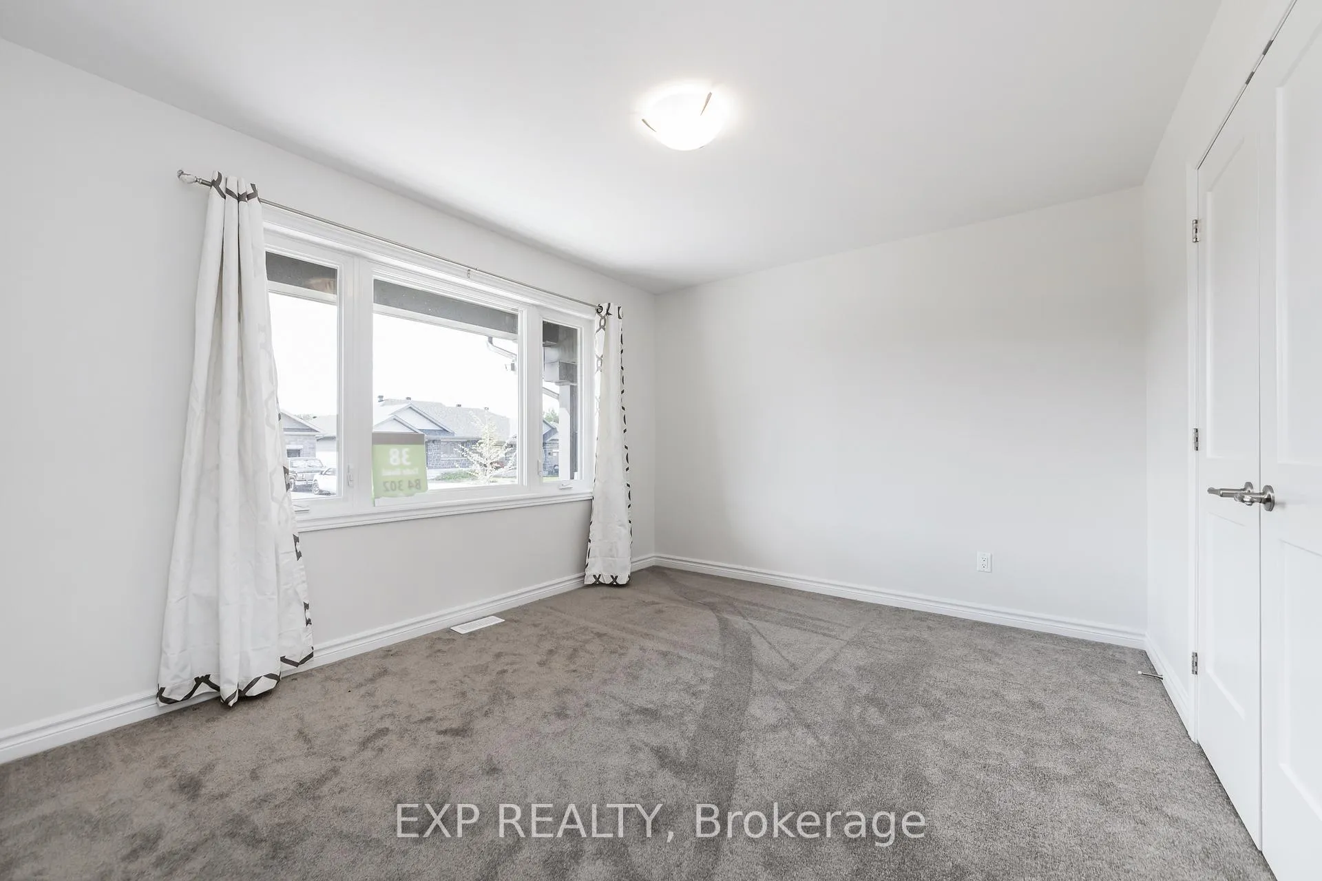 Photo 11 of 38 Yade Road, Arnprior — HOMEH