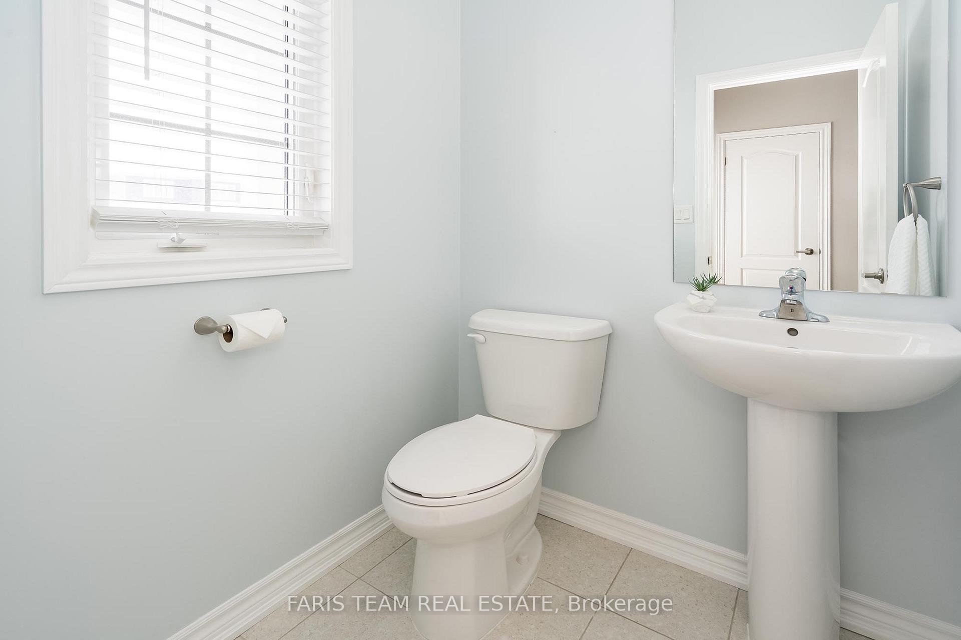Photo 8 of 210 Springfield Crescent, Clearview, Stayner — HOMEH