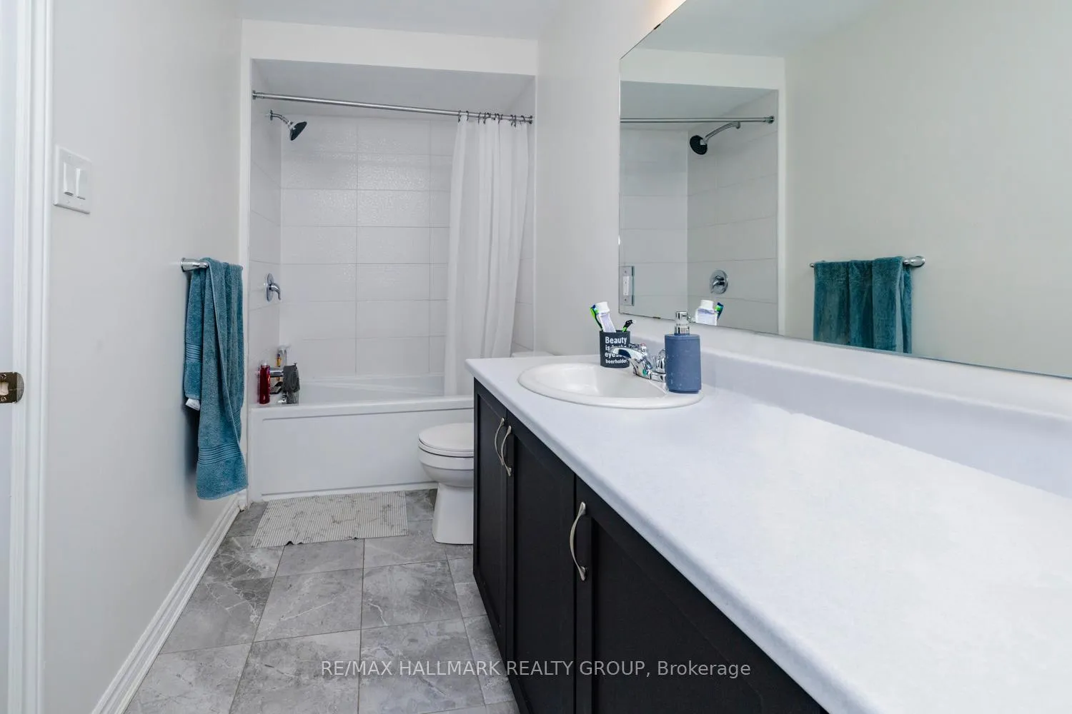 Photo 16 of 57 Caspian Row, Ottawa, Kanata - Emerald Meadows/Trailwest — HOMEH
