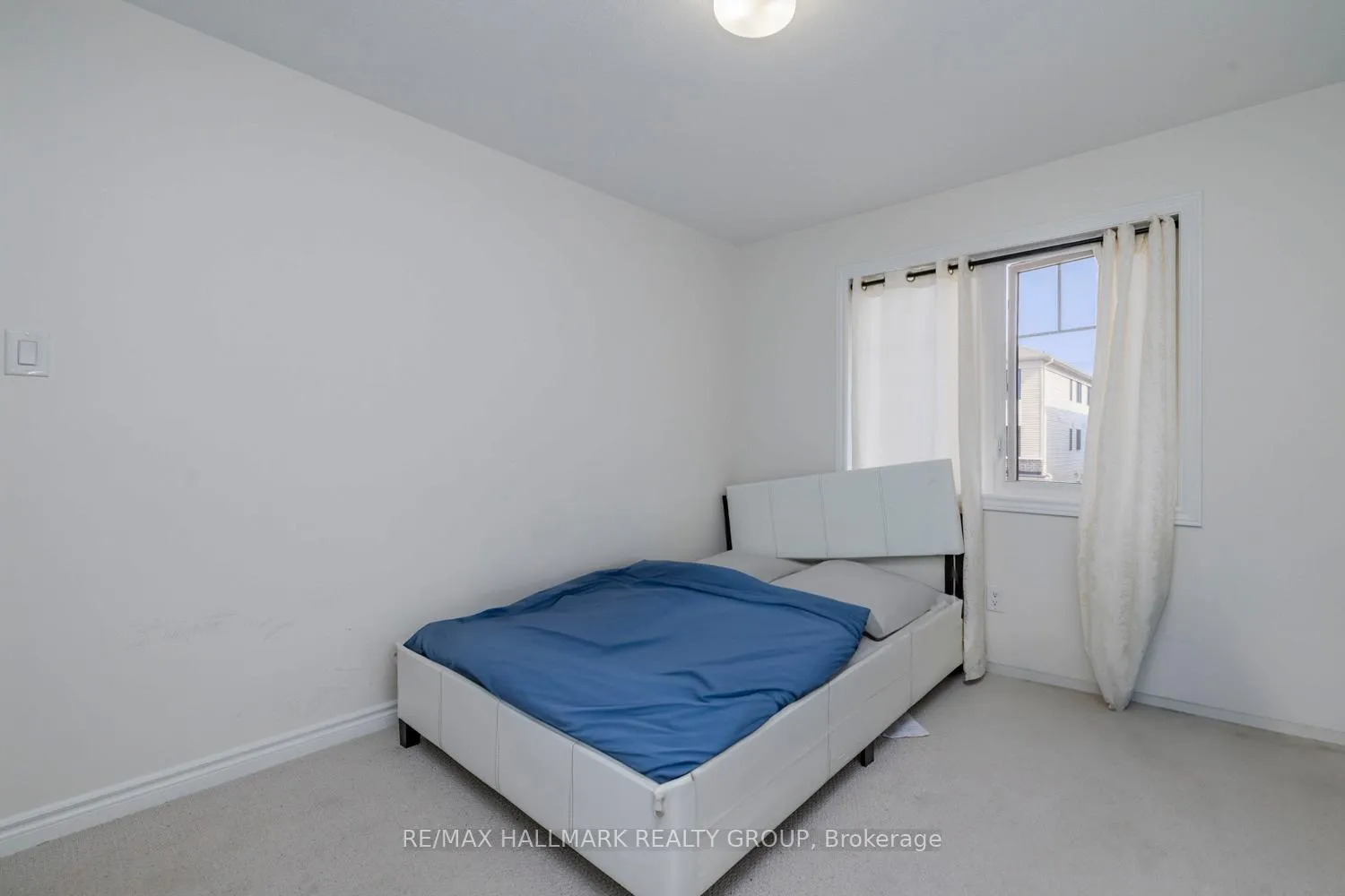 Photo 18 of 57 Caspian Row, Ottawa, Kanata - Emerald Meadows/Trailwest — HOMEH