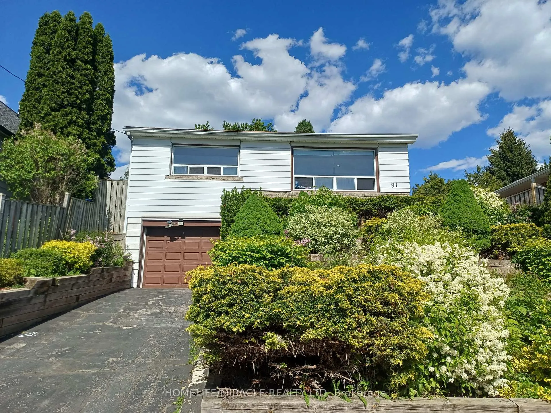 Photo 1 of 91 pitt Avenue, Scarborough, Clairlea-Birchmount — HOMEH
