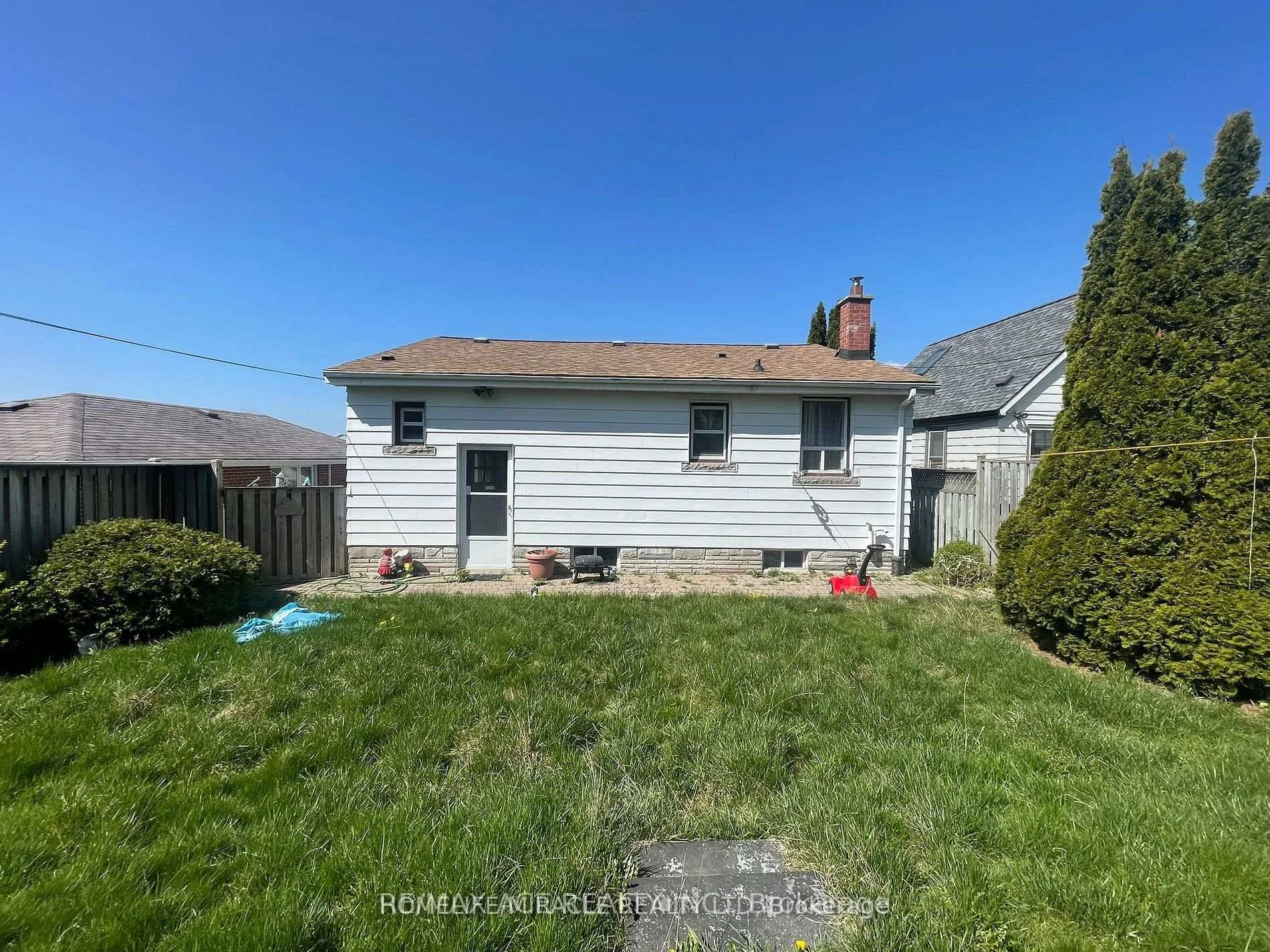 Photo 18 of 91 pitt Avenue, Scarborough, Clairlea-Birchmount — HOMEH