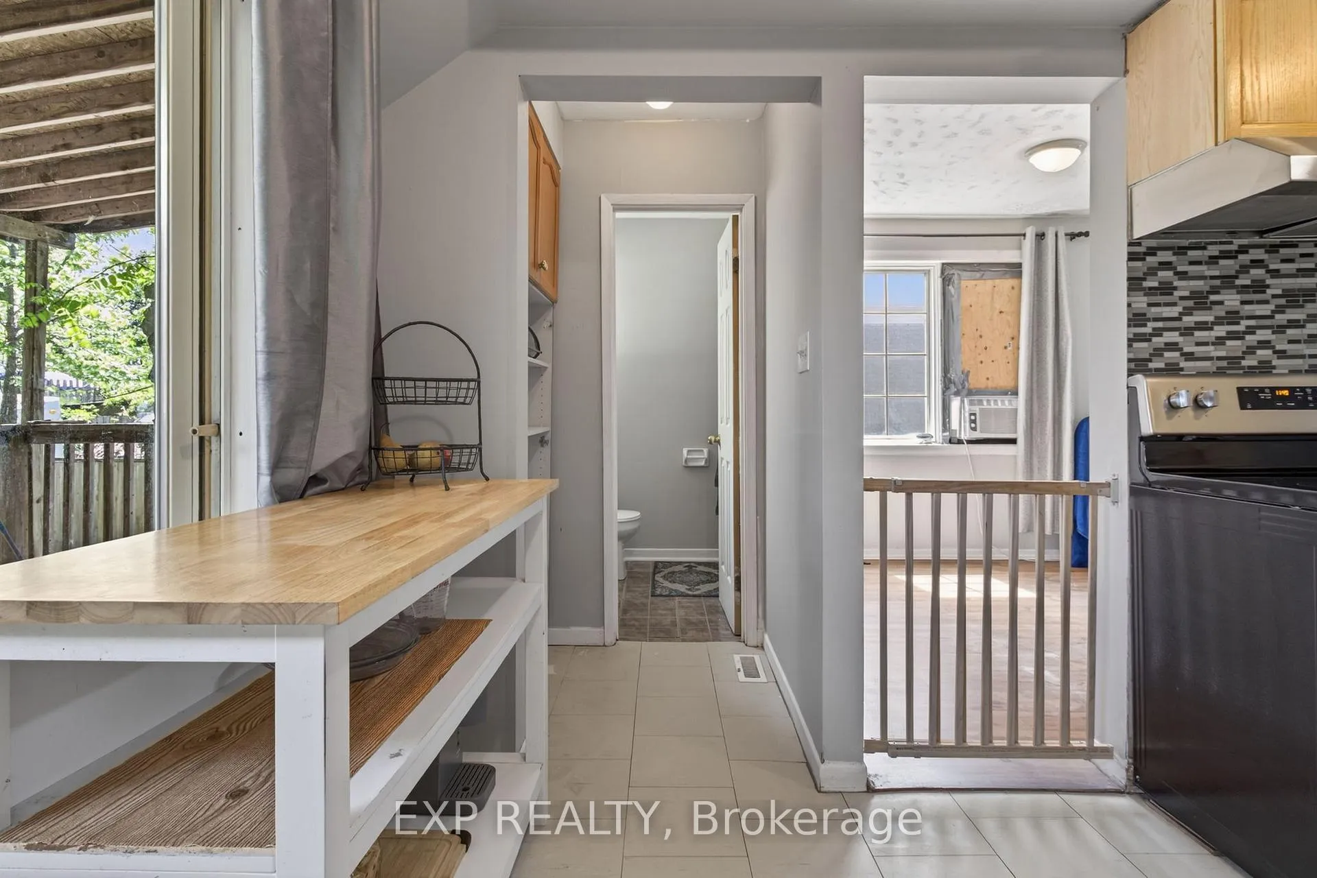Photo 9 of 33 Carlton Road, Barrie, Cundles East — HOMEH