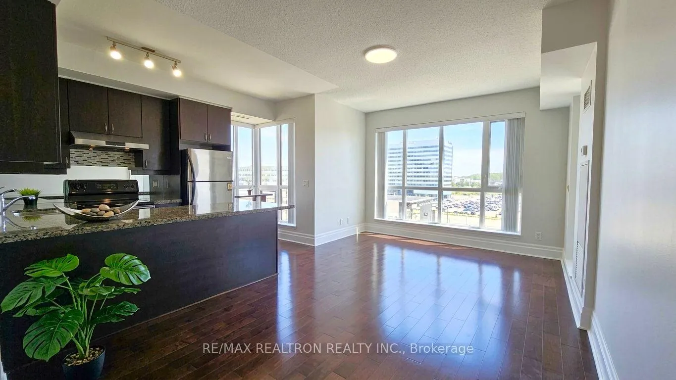 Photo 3 of Unit 604, 39 Upper Duke Crescent, Markham, Unionville — HOMEH