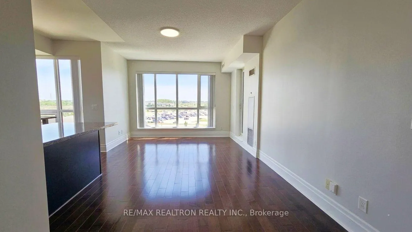 Photo 4 of Unit 604, 39 Upper Duke Crescent, Markham, Unionville — HOMEH