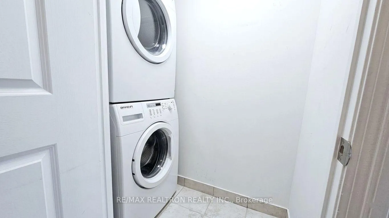 Photo 14 of Unit 604, 39 Upper Duke Crescent, Markham, Unionville — HOMEH