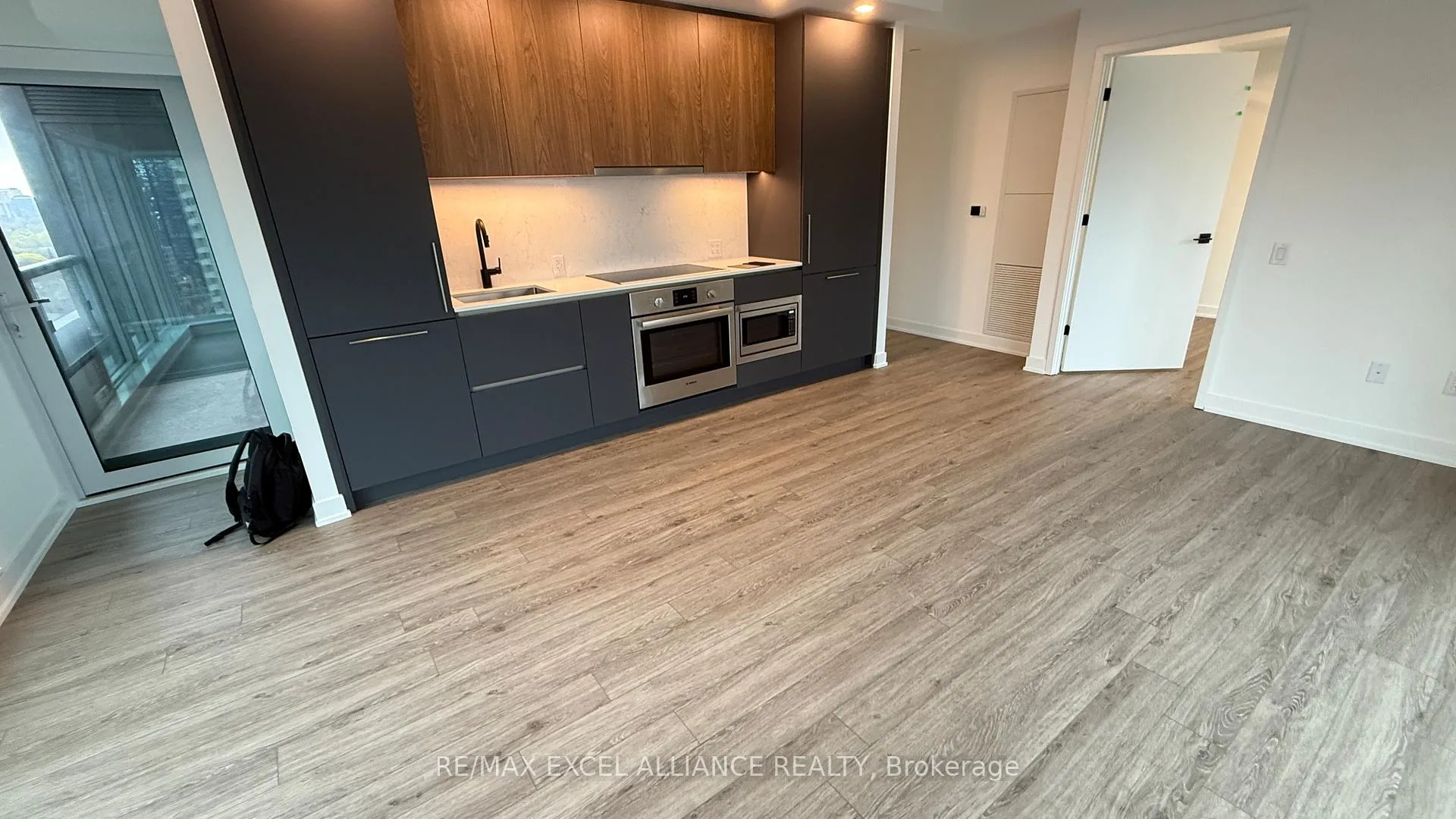 Photo 12 of Unit 1702, 609 Sherbourne Street, Toronto, North St. James Town — HOMEH