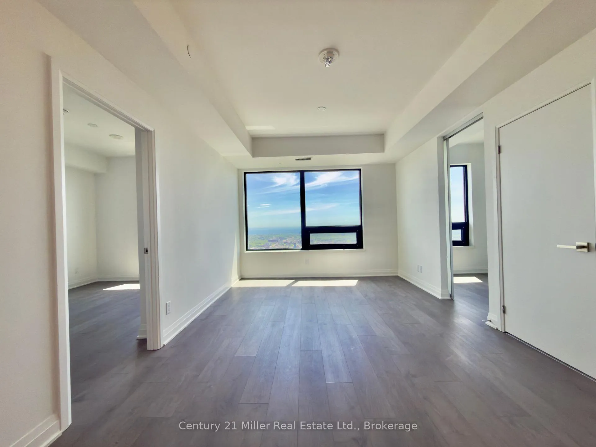 Photo 10 of Unit Unit - 5803, 4015 The Exchange, Mississauga, City Centre — HOMEH
