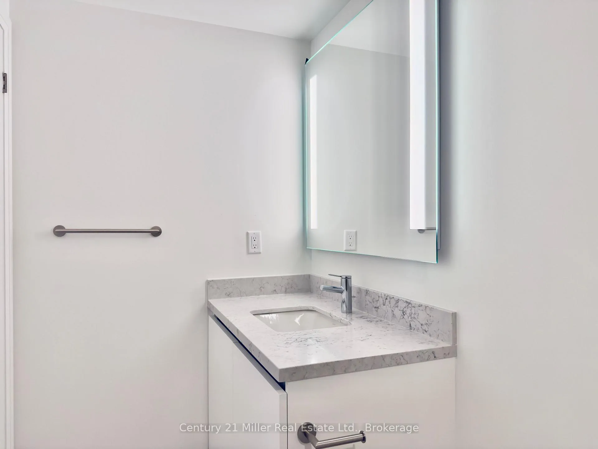 Photo 17 of Unit Unit - 5803, 4015 The Exchange, Mississauga, City Centre — HOMEH