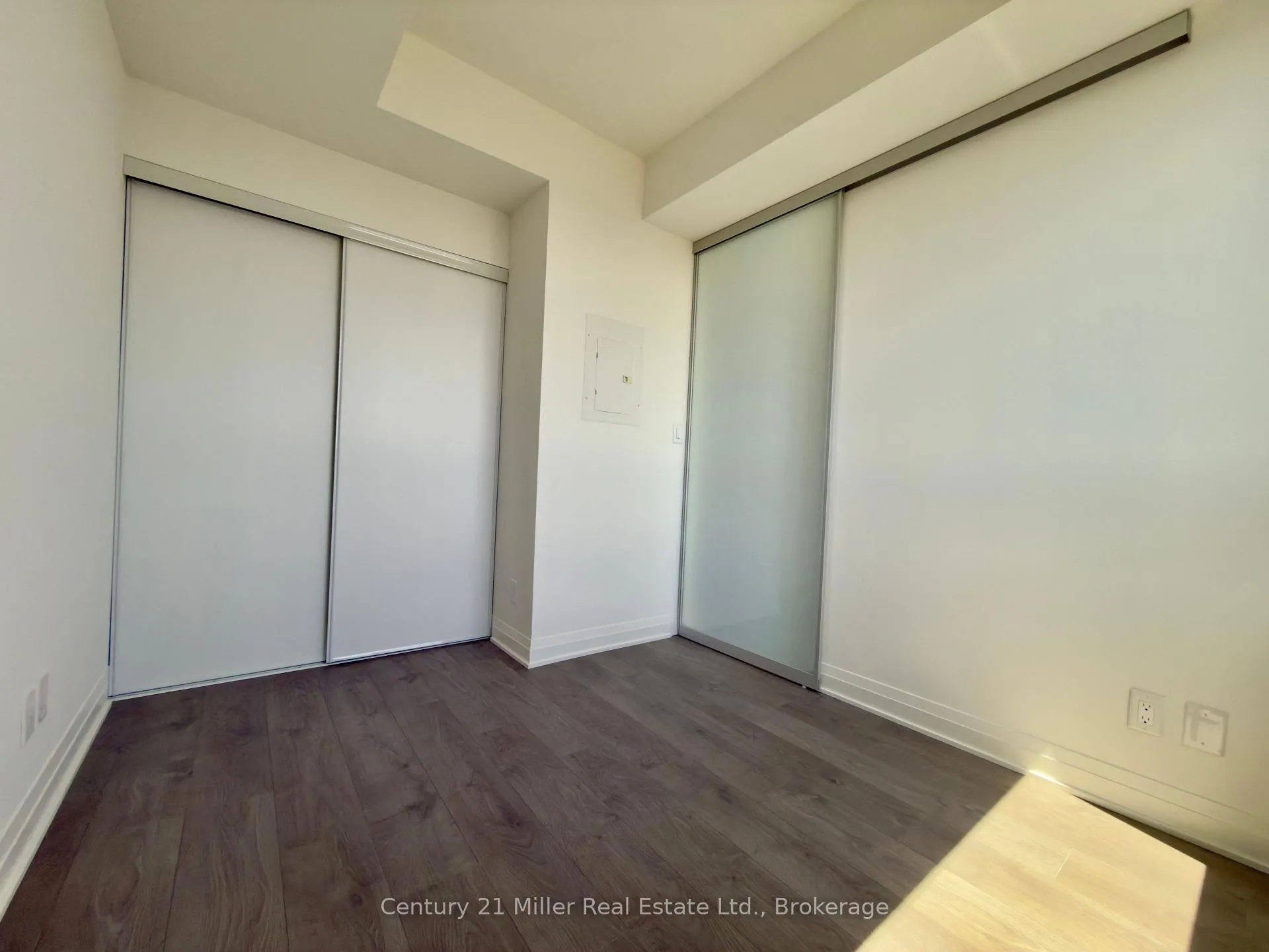 Photo 19 of Unit Unit - 5803, 4015 The Exchange, Mississauga, City Centre — HOMEH