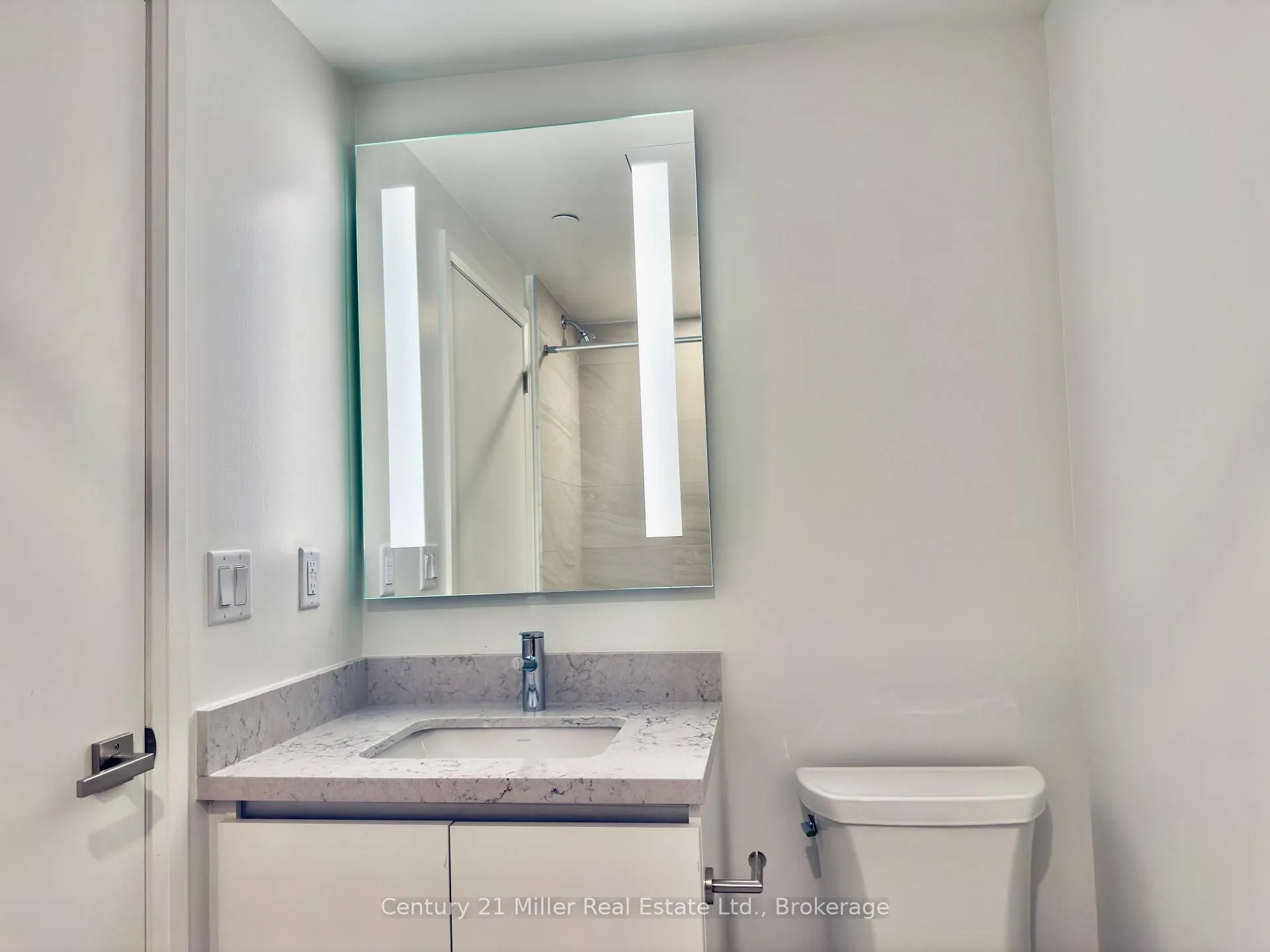 Photo 23 of Unit Unit - 5803, 4015 The Exchange, Mississauga, City Centre — HOMEH
