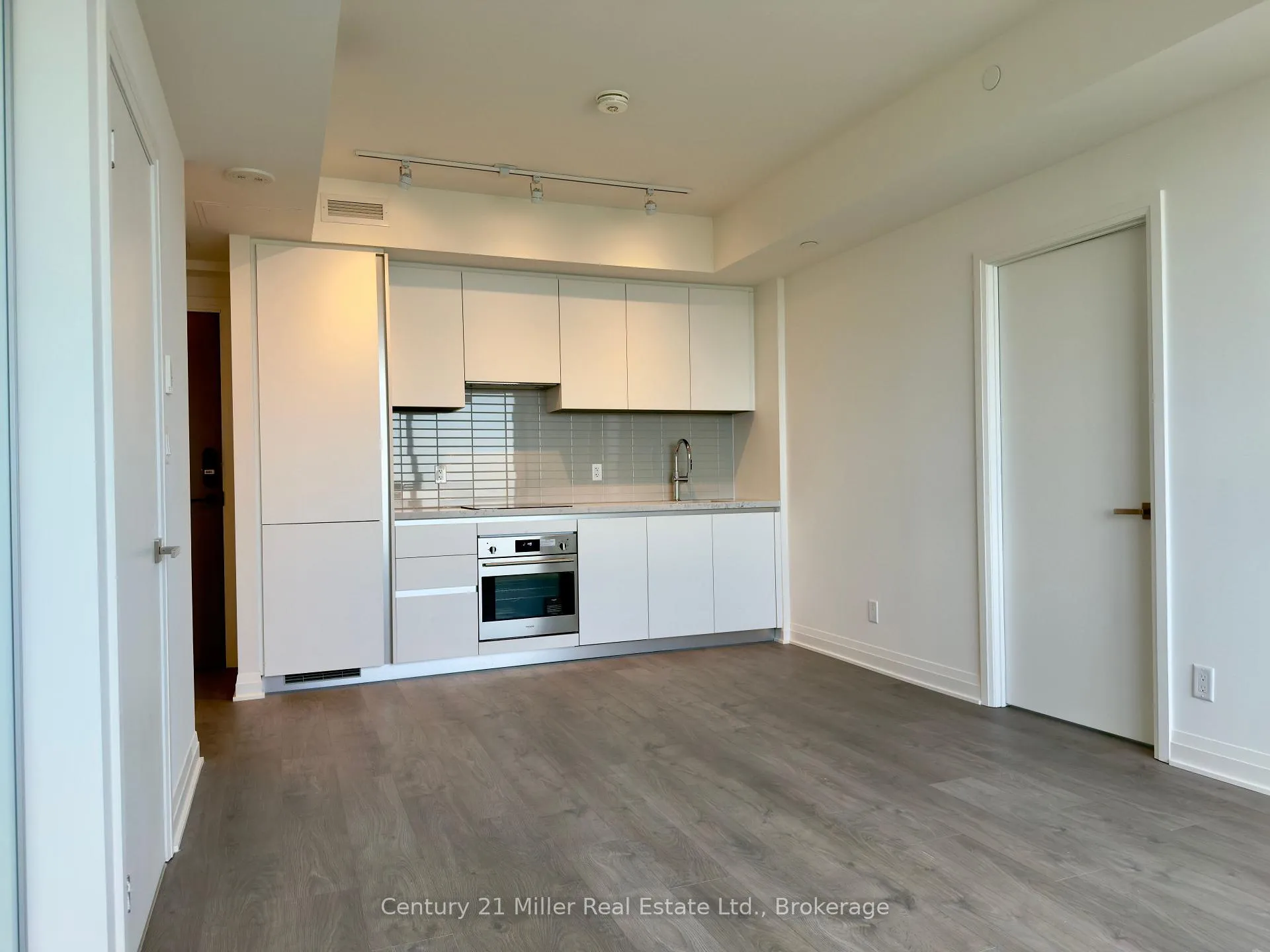 Photo 25 of Unit Unit - 5803, 4015 The Exchange, Mississauga, City Centre — HOMEH
