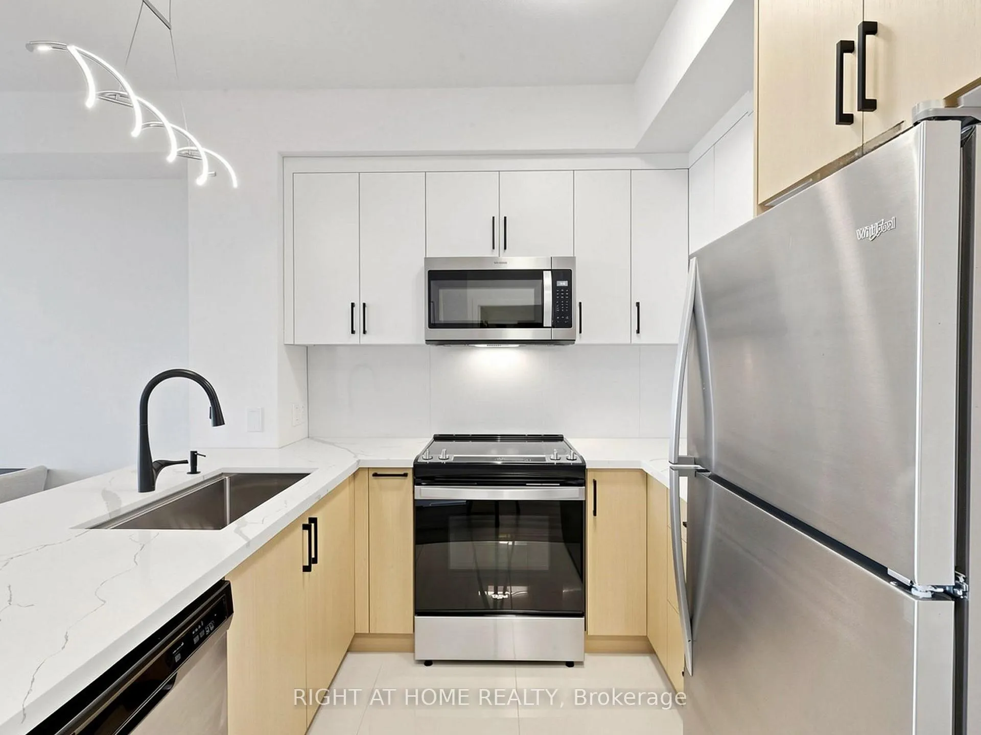 Photo 11 of Unit 1013, 450 Dundas Street E, Hamilton, Waterdown — HOMEH