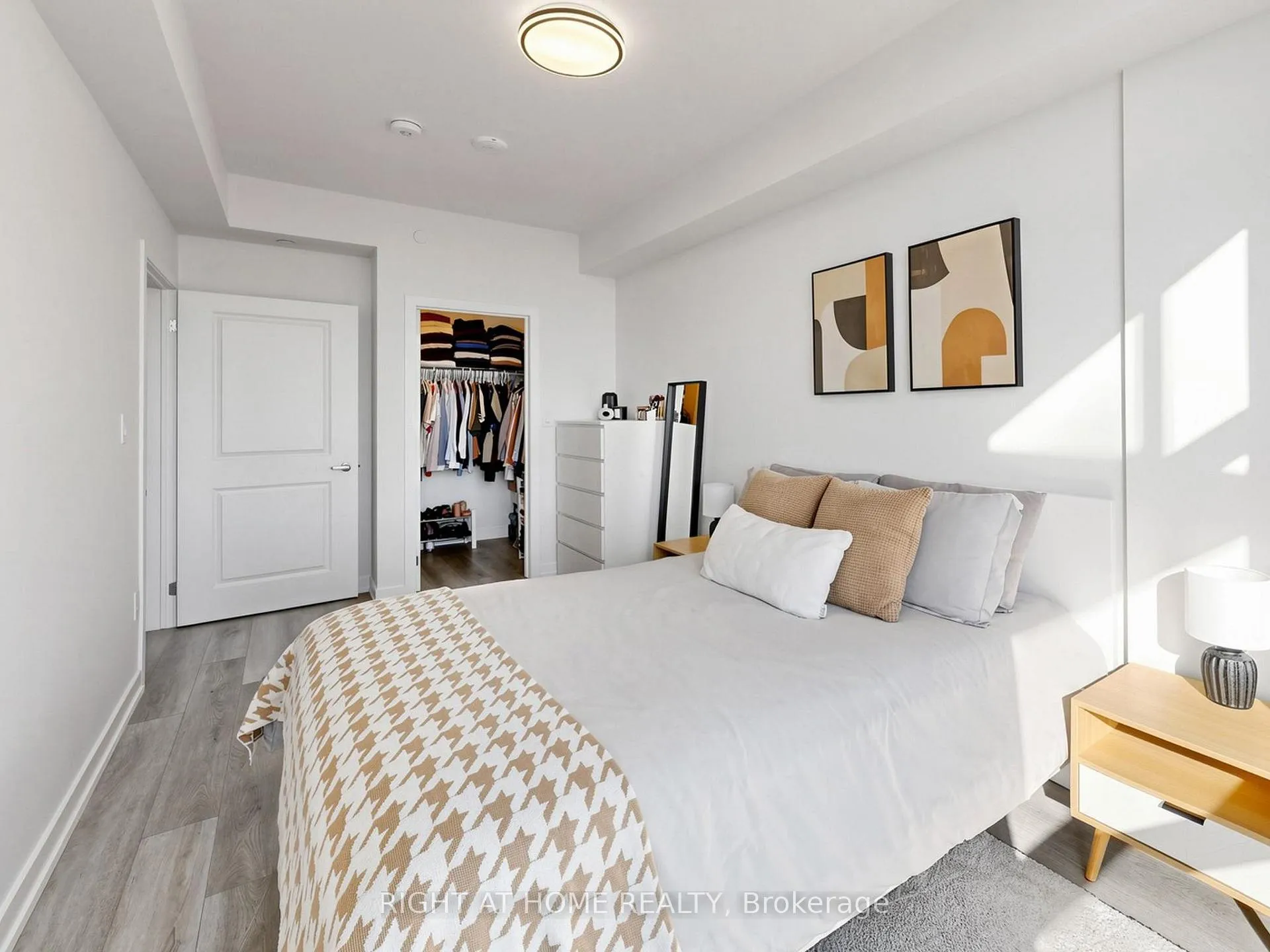 Photo 13 of Unit 1013, 450 Dundas Street E, Hamilton, Waterdown — HOMEH