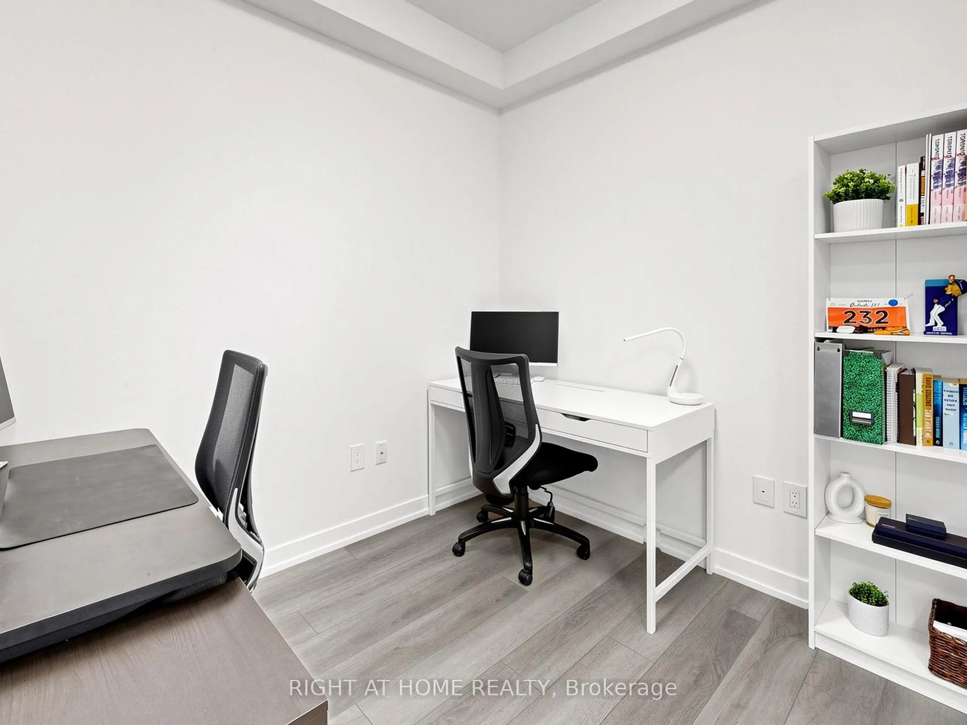 Photo 16 of Unit 1013, 450 Dundas Street E, Hamilton, Waterdown — HOMEH