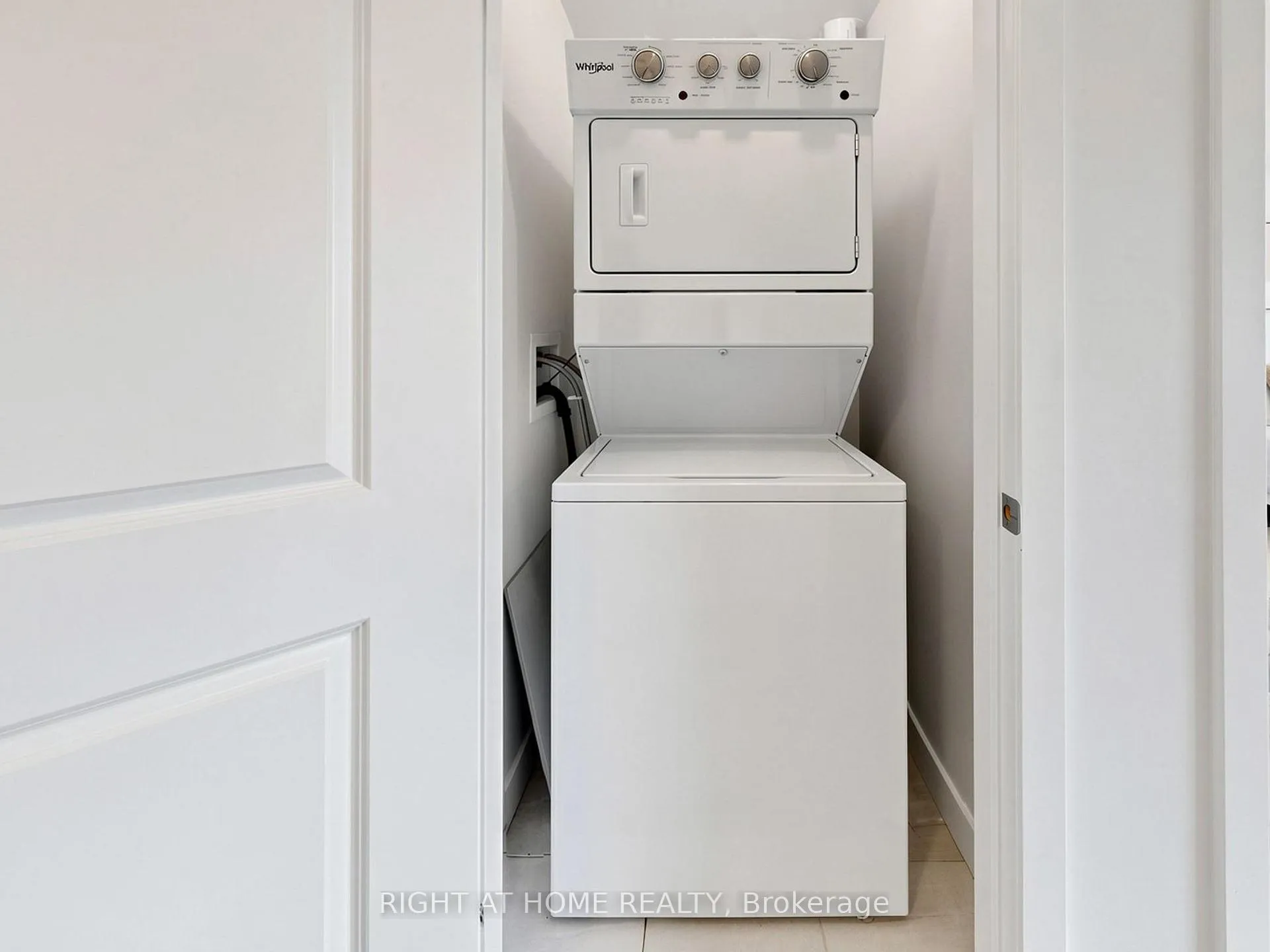 Photo 18 of Unit 1013, 450 Dundas Street E, Hamilton, Waterdown — HOMEH