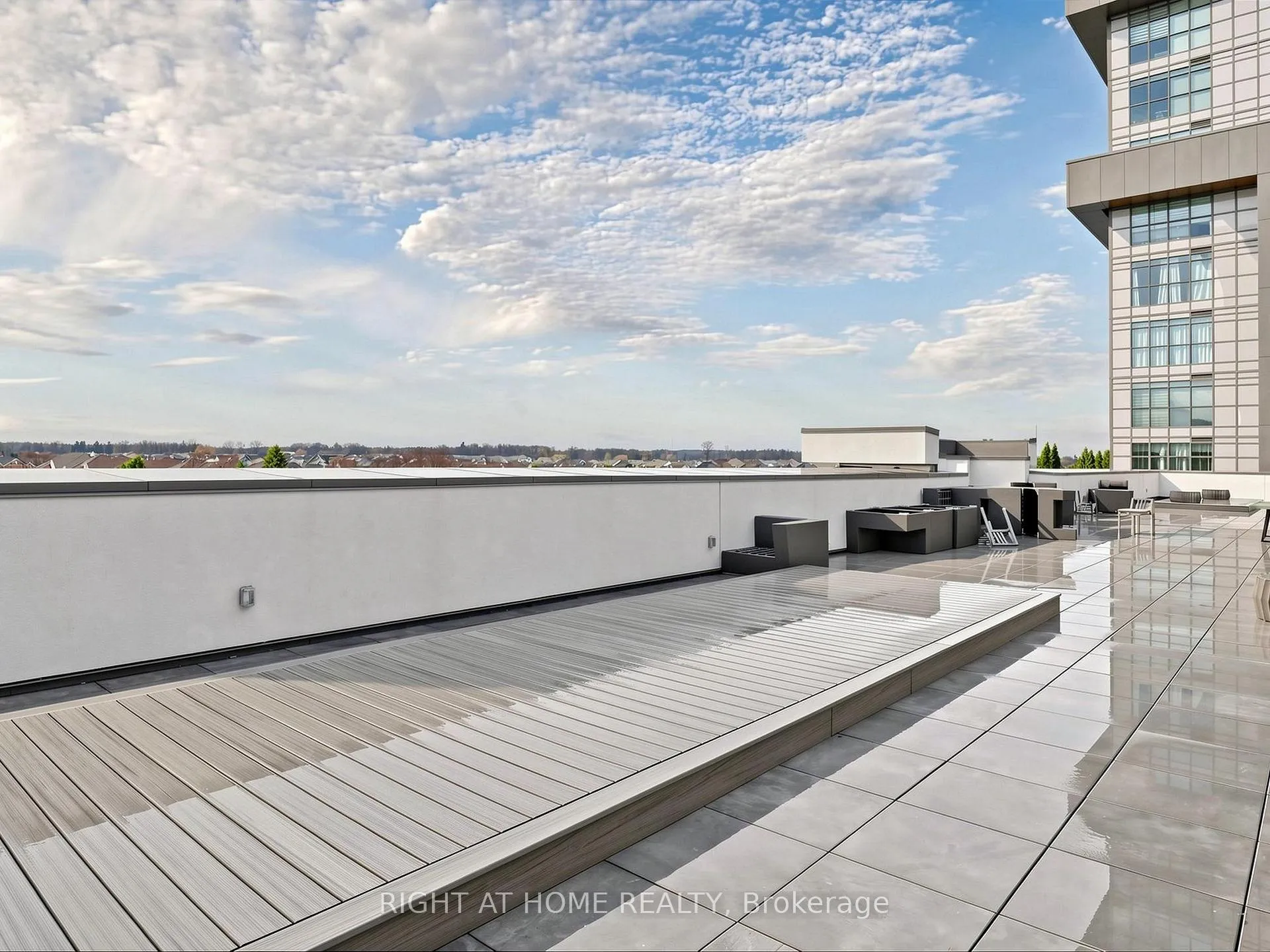 Photo 35 of Unit 1013, 450 Dundas Street E, Hamilton, Waterdown — HOMEH