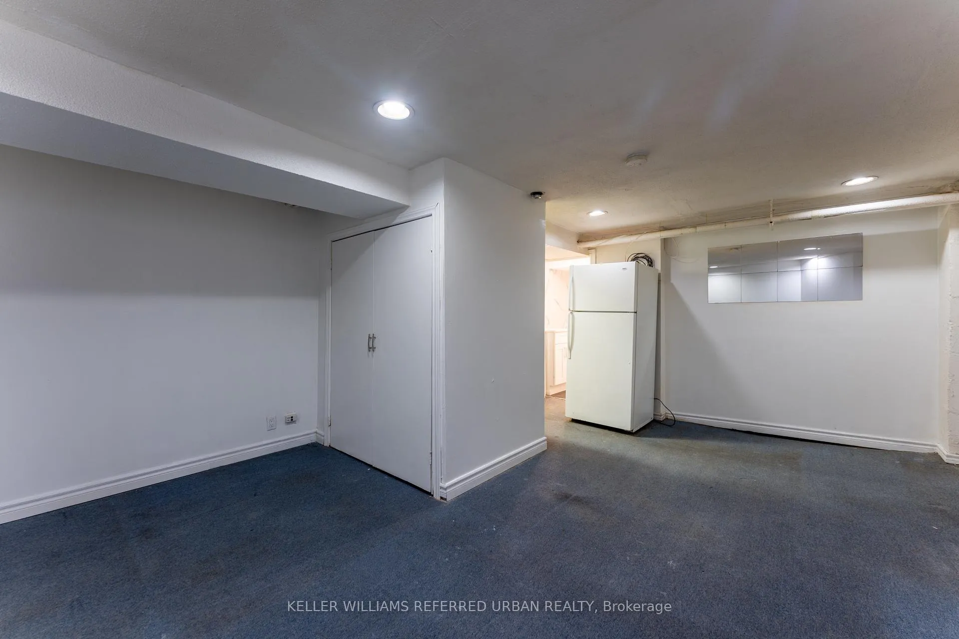 Photo 4 of Unit 12, 823 Millwood Road, Toronto, Leaside — HOMEH