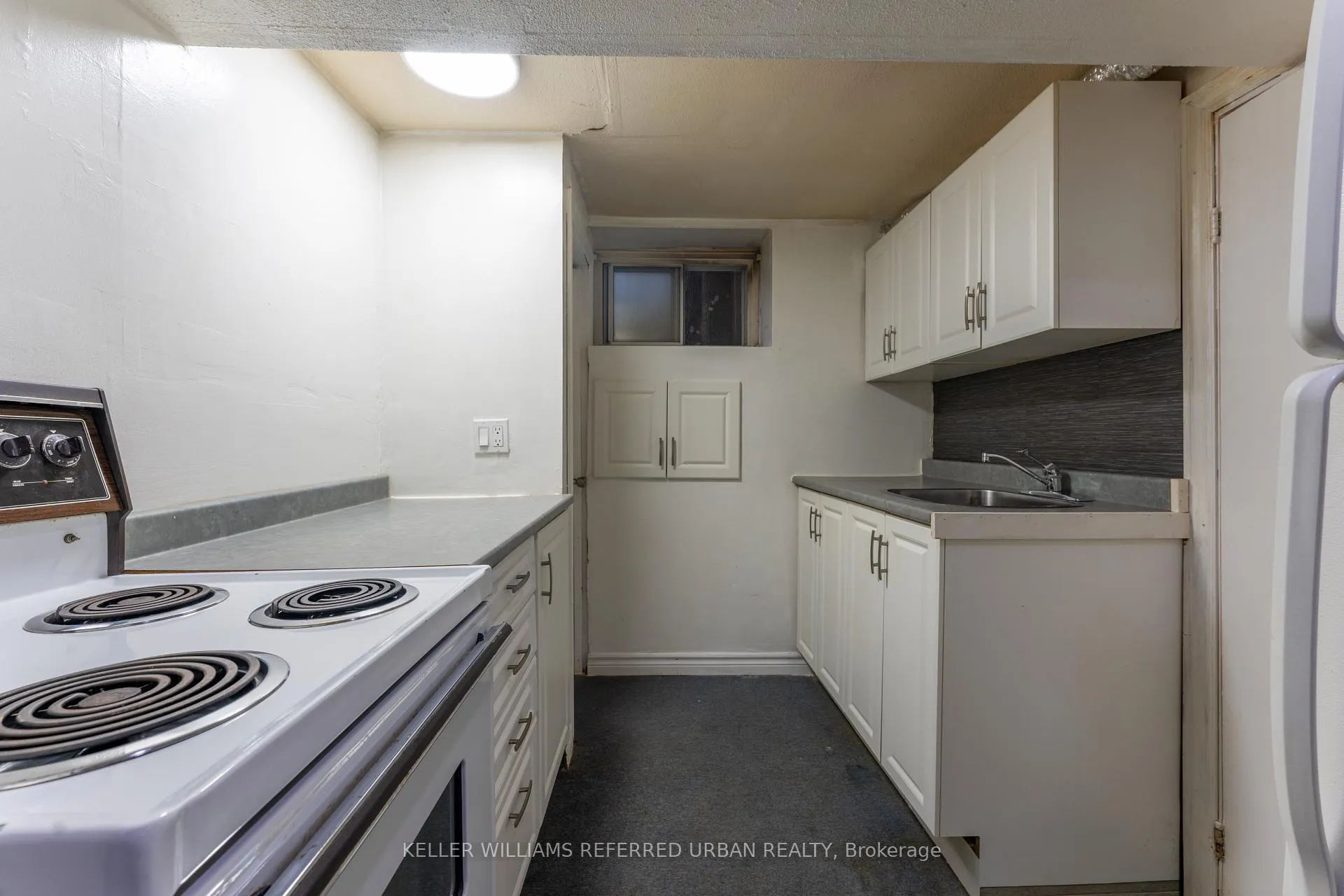 Photo 6 of Unit 12, 823 Millwood Road, Toronto, Leaside — HOMEH