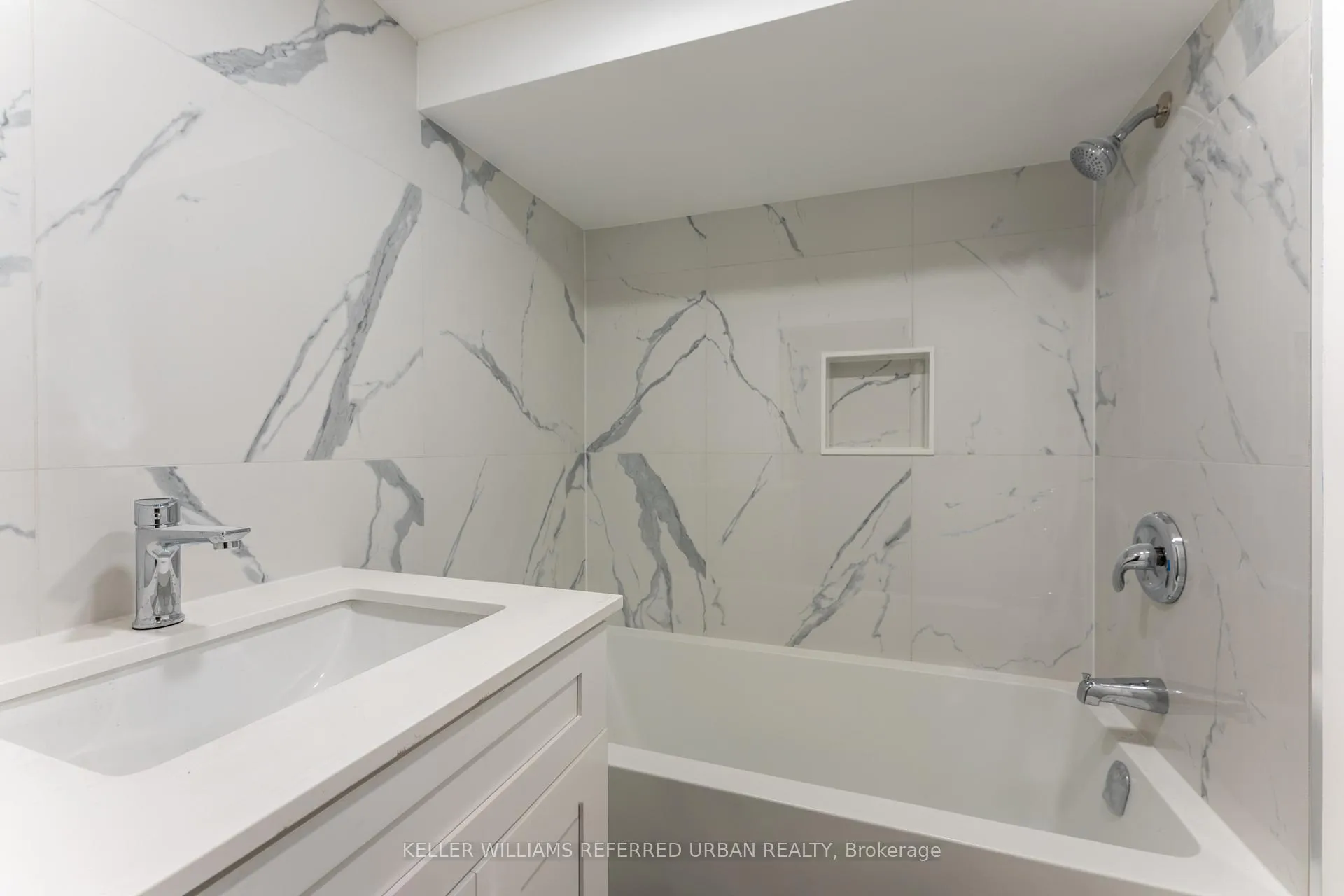 Photo 7 of Unit 12, 823 Millwood Road, Toronto, Leaside — HOMEH