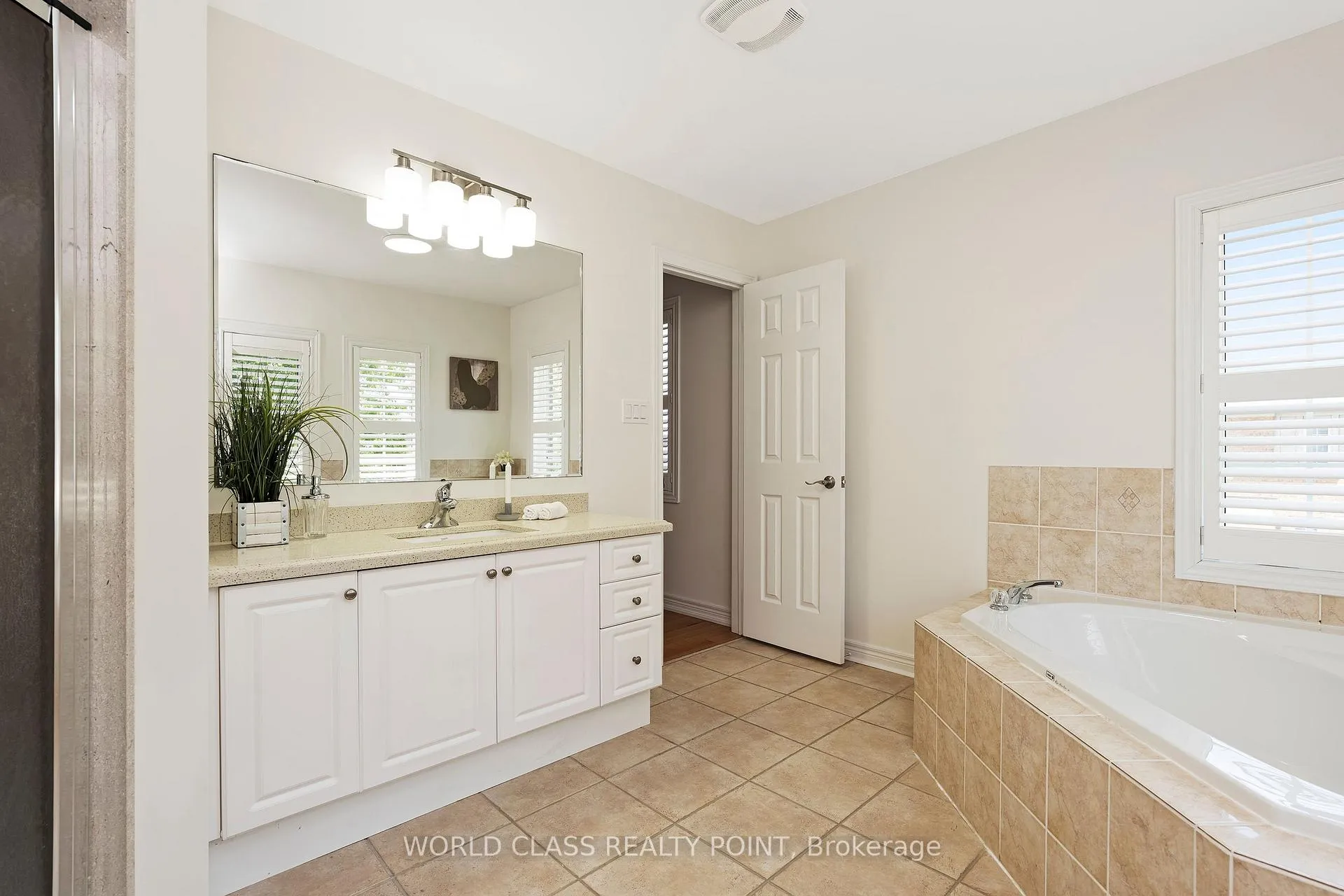 Photo 19 of 3795 Lacman Trail, Mississauga, Churchill Meadows — HOMEH