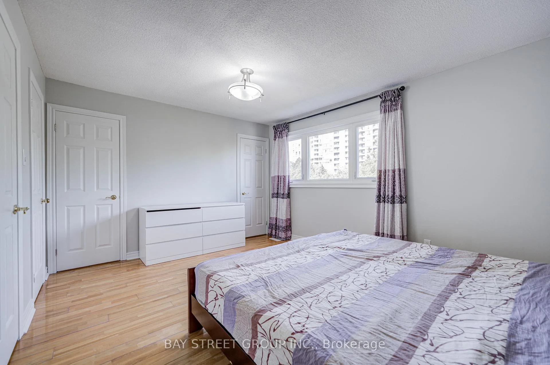 Photo 18 of 68 Kimroy Grove, Scarborough, Agincourt South-Malvern West — HOMEH