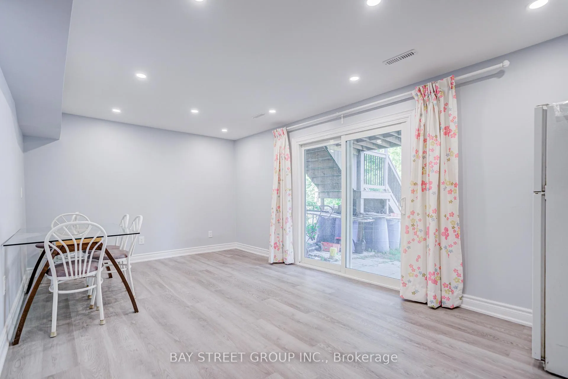 Photo 26 of 68 Kimroy Grove, Scarborough, Agincourt South-Malvern West — HOMEH