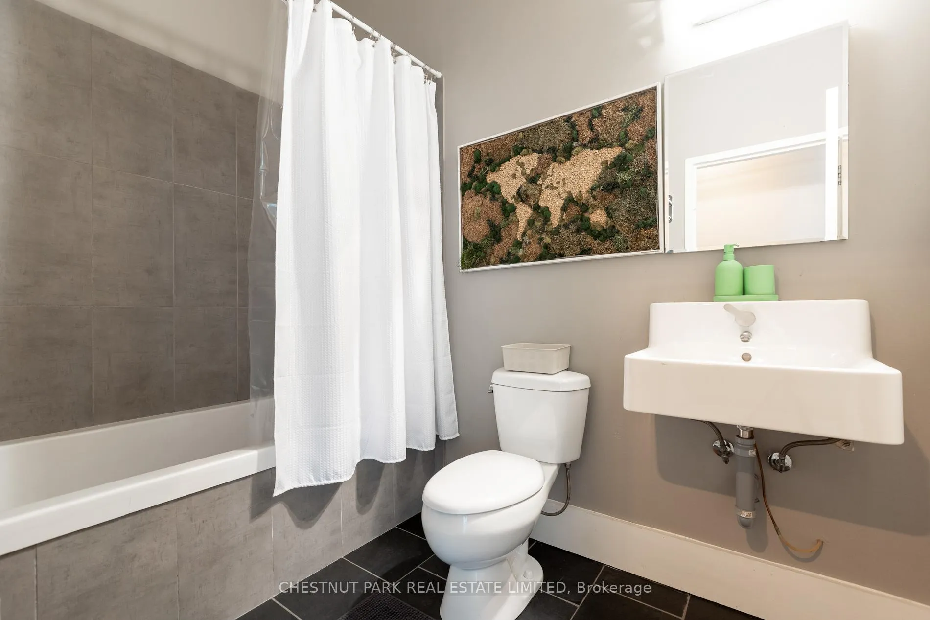 Photo 12 of Unit 1, 1135 Dundas Street E, Toronto, South Riverdale — HOMEH