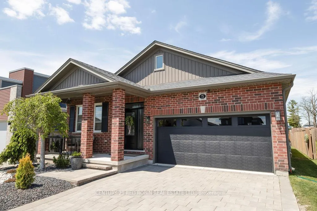 Photo 2 of 5 Connor Avenue, Strathroy-Caradoc, NE — HOMEH