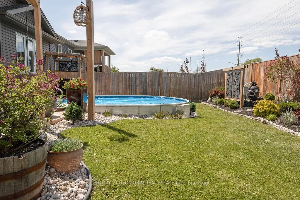 Photo 43 of 5 Connor Avenue, Strathroy-Caradoc, NE — HOMEH