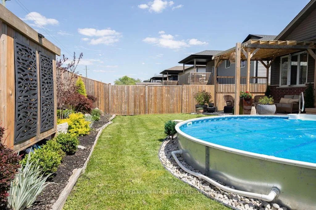 Photo 44 of 5 Connor Avenue, Strathroy-Caradoc, NE — HOMEH