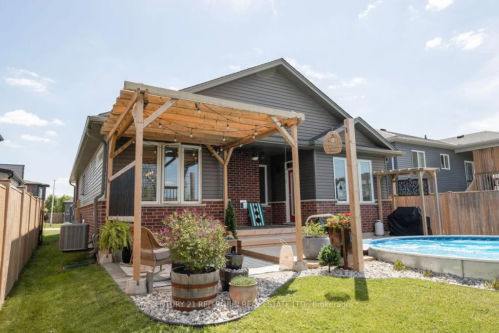 Photo 46 of 5 Connor Avenue, Strathroy-Caradoc, NE — HOMEH