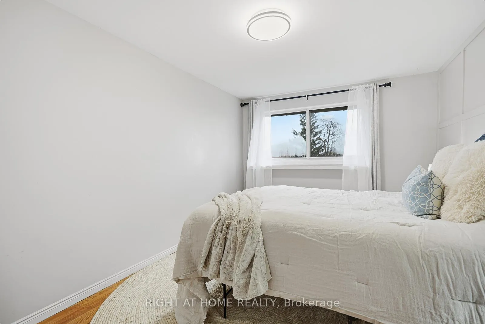 Photo 15 of 216 Fleetwood Crescent, Brampton, Southgate — HOMEH