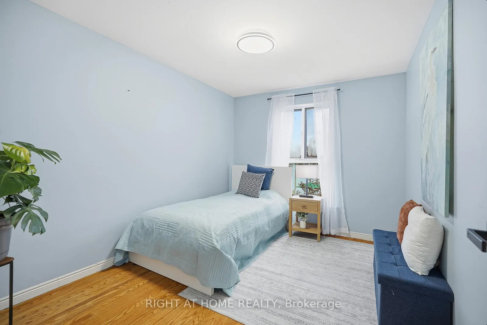 Photo 22 of 216 Fleetwood Crescent, Brampton, Southgate — HOMEH