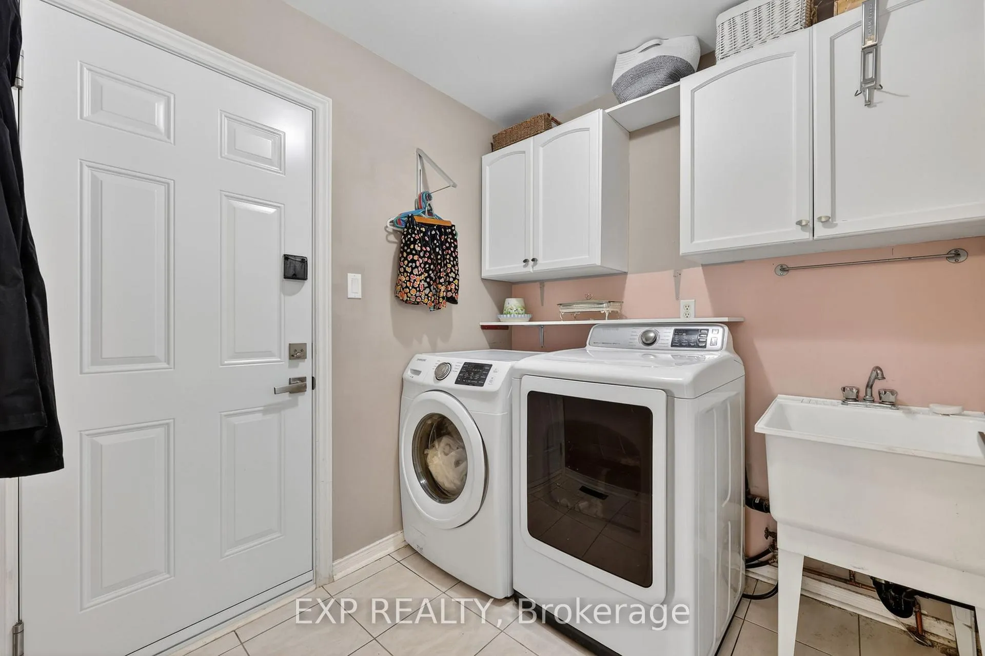 Photo 14 of 93 Taylor Drive, Barrie, Bayshore — HOMEH